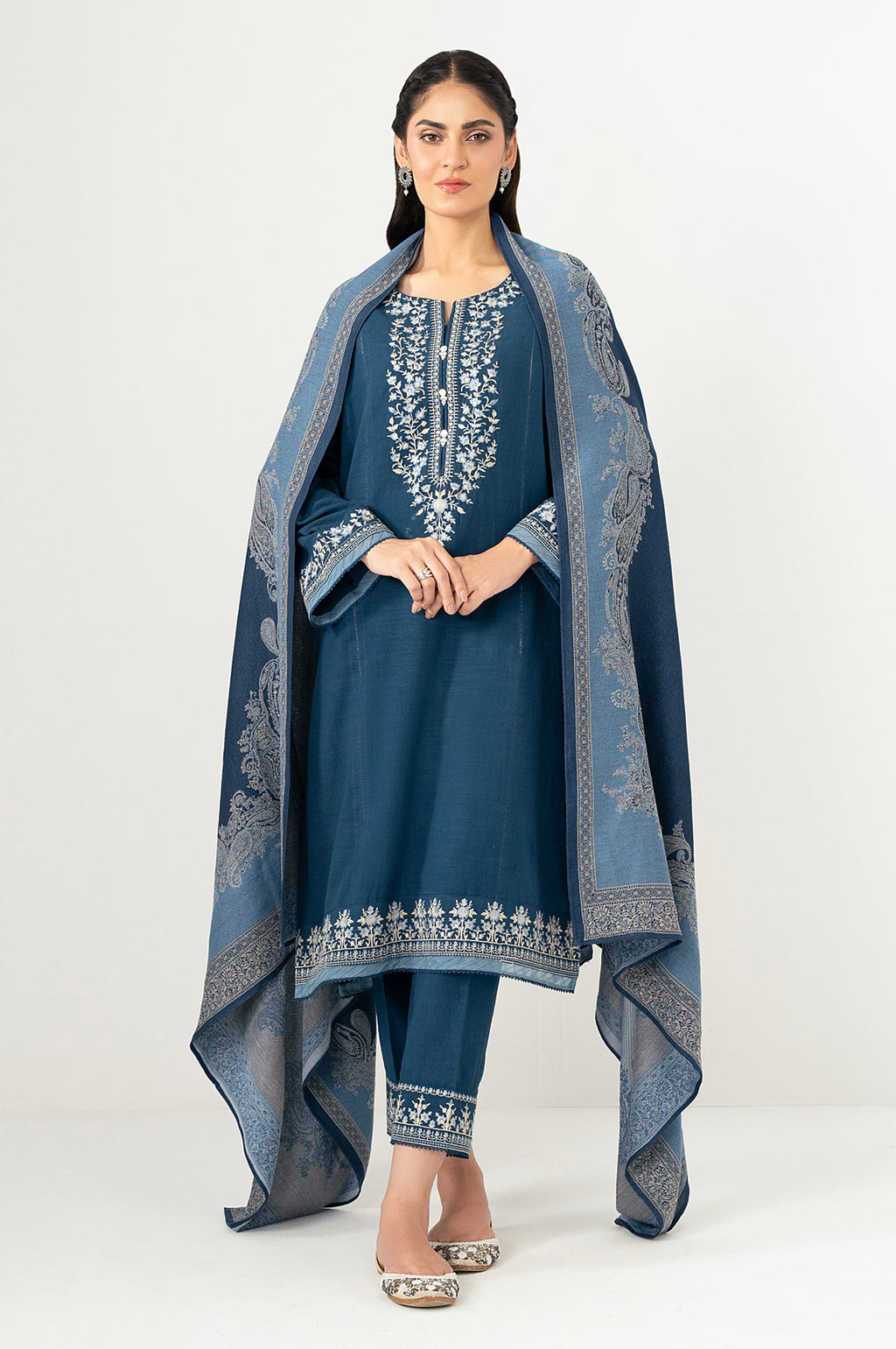 STITCHED EMBROIDERED SUIT