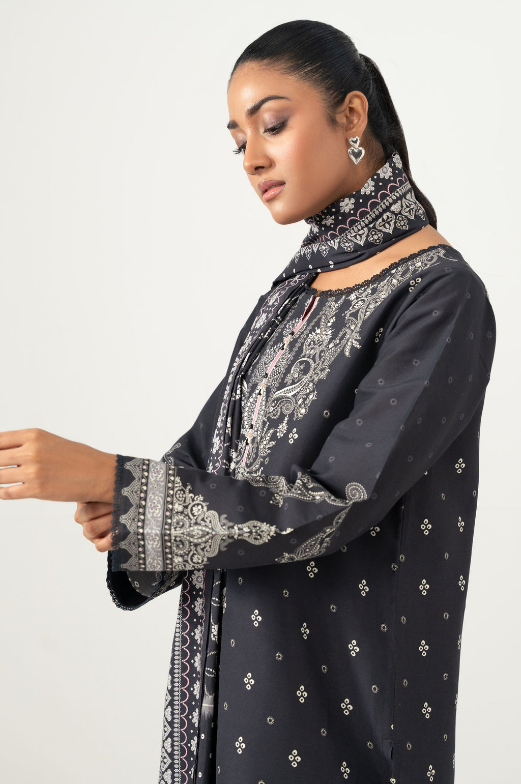 PRINTED SUIT