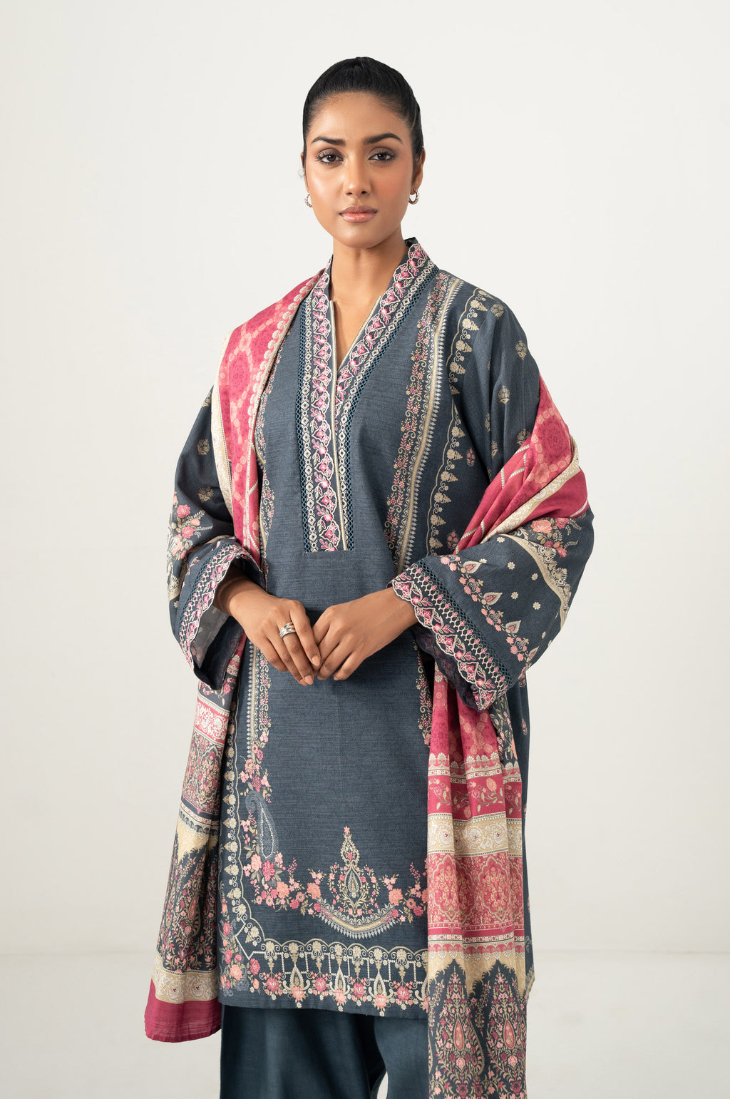 PRINTED SUIT