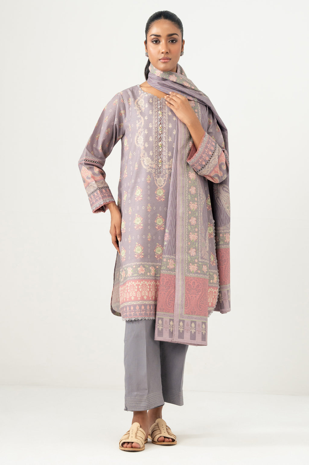 PRINTED SUIT
