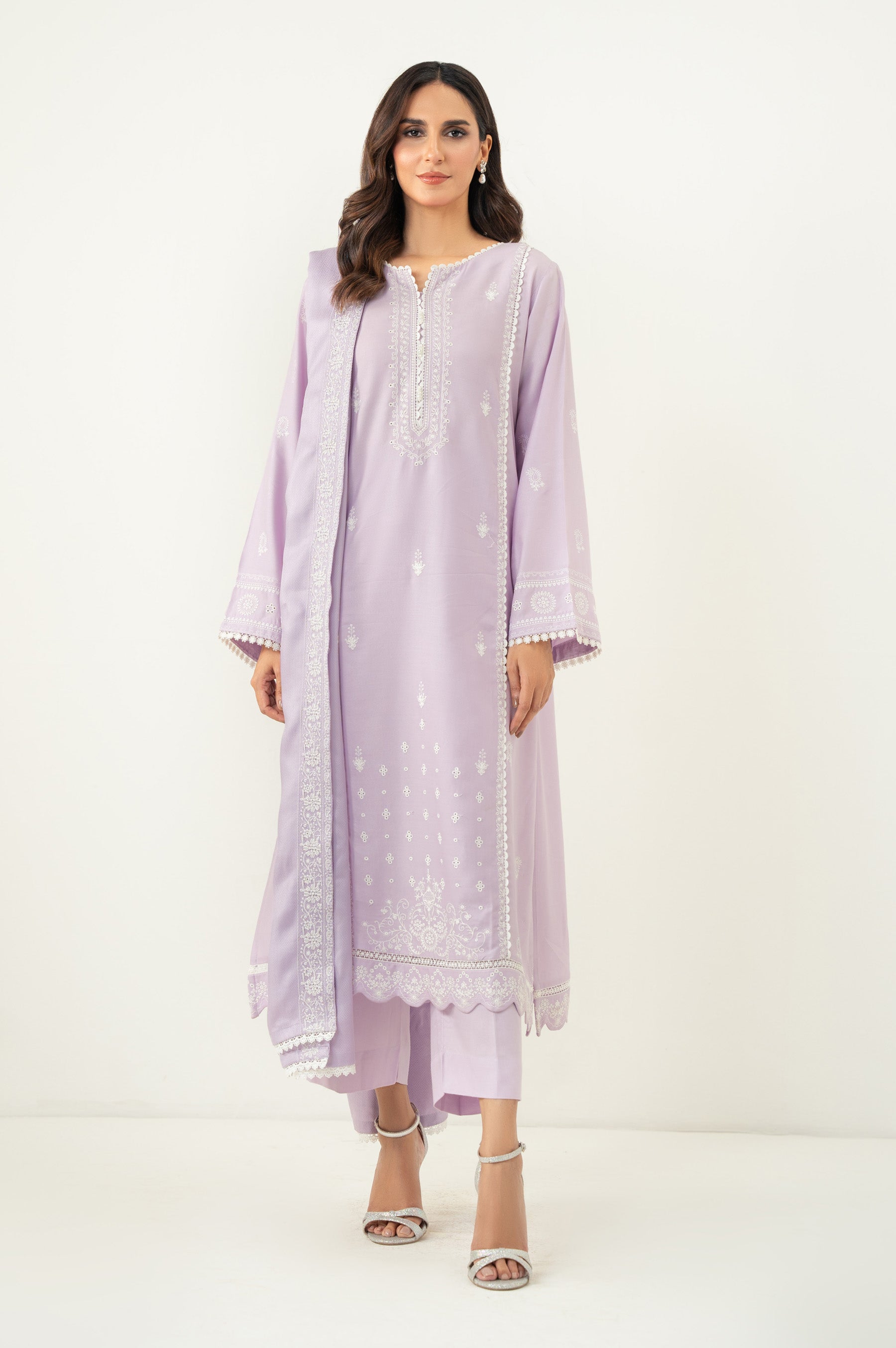 EMBROIDERED CHIKANKARI STITCHED DUPATTA (FACTORY E-OUTLET)