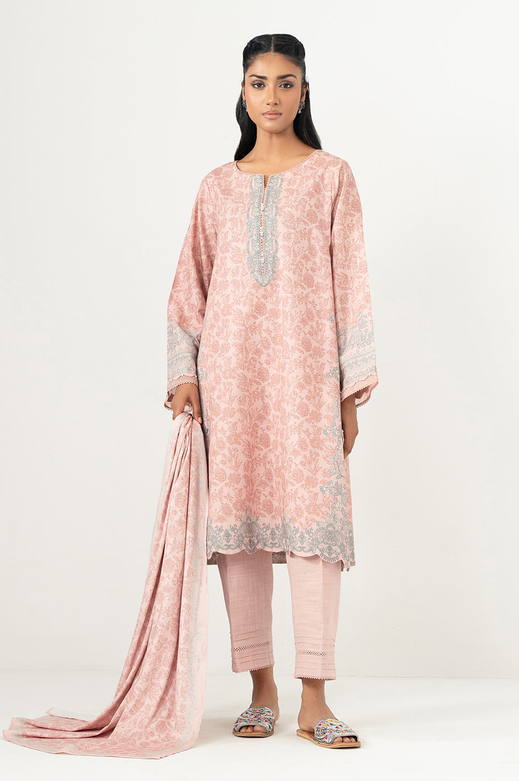STITCHED PRINTED SUIT