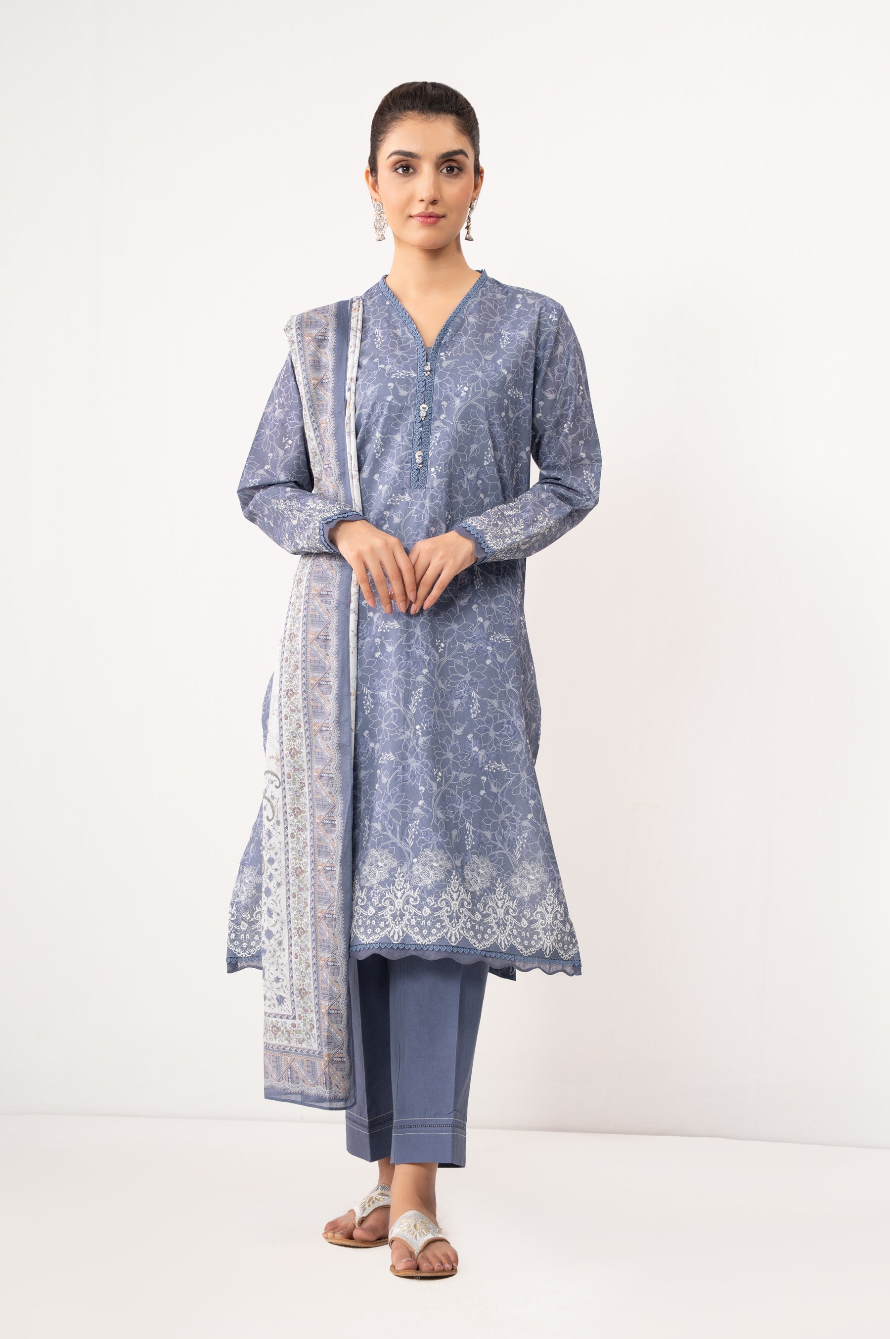 STITCHED PRINTED LAWN SUIT