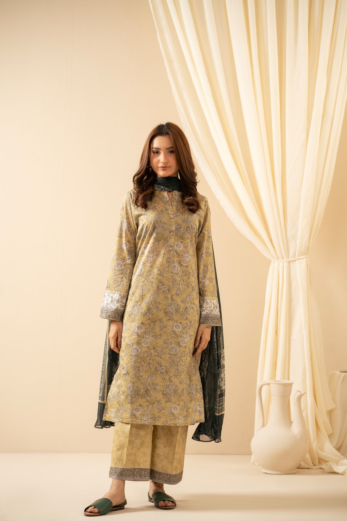 STITCHED 3 PIECE SUIT