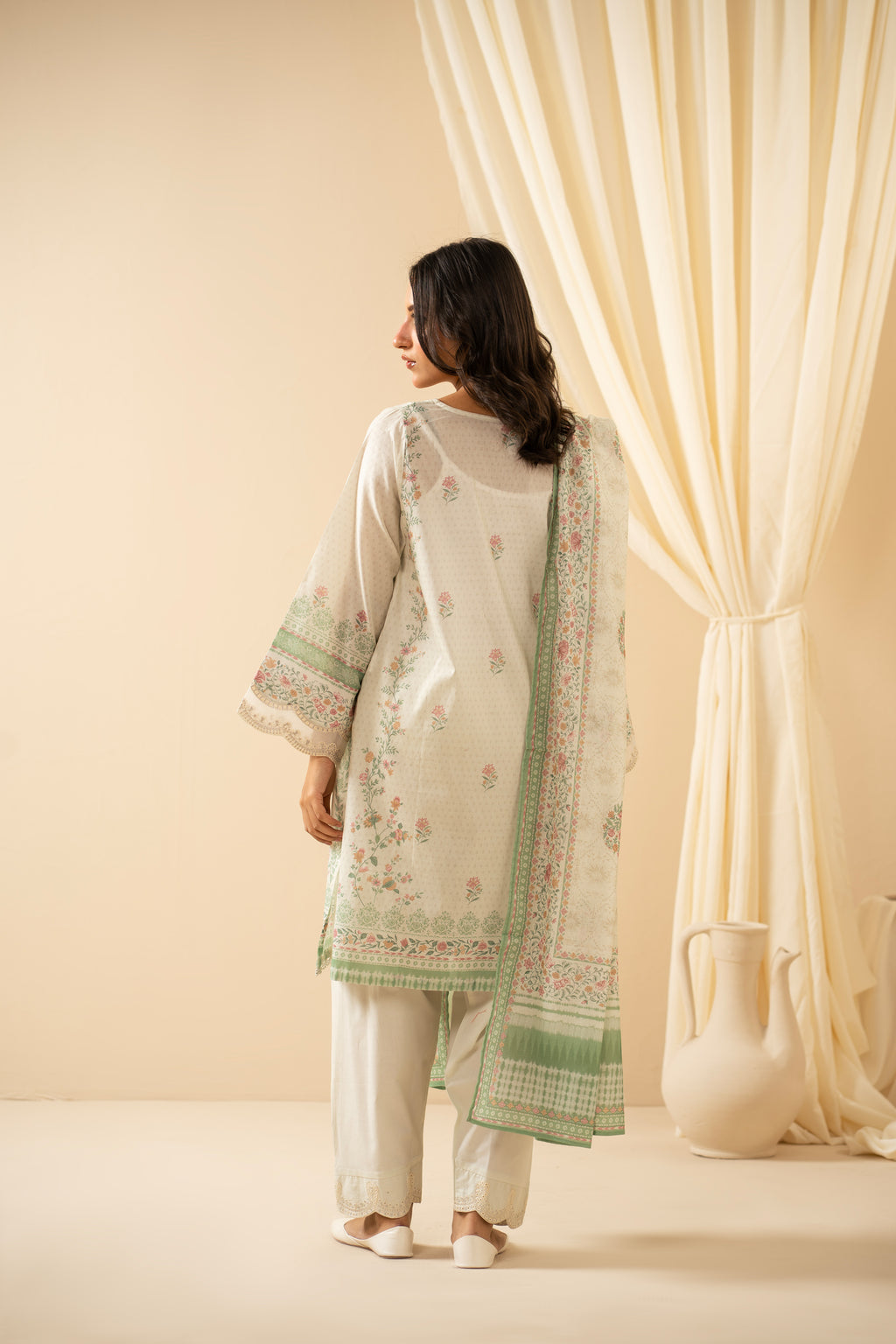 EMBROIDERED LAWN STITCHED 3 PIECE SUIT