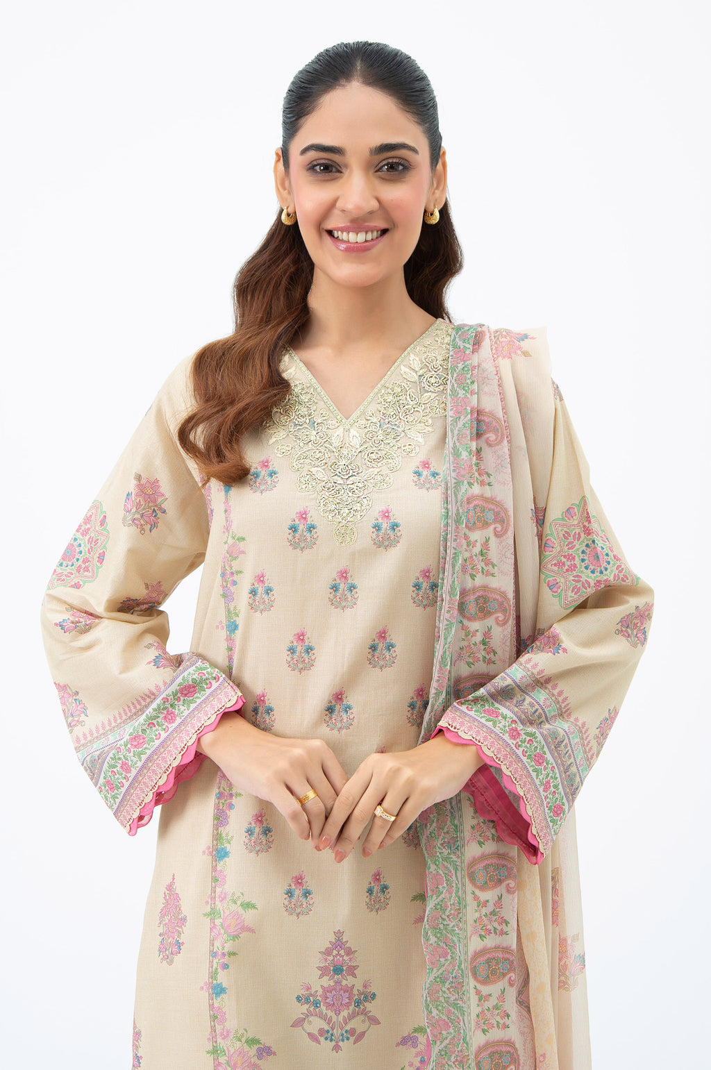 EMBROIDERED LAWN STITCHED 3 PIECE SUIT