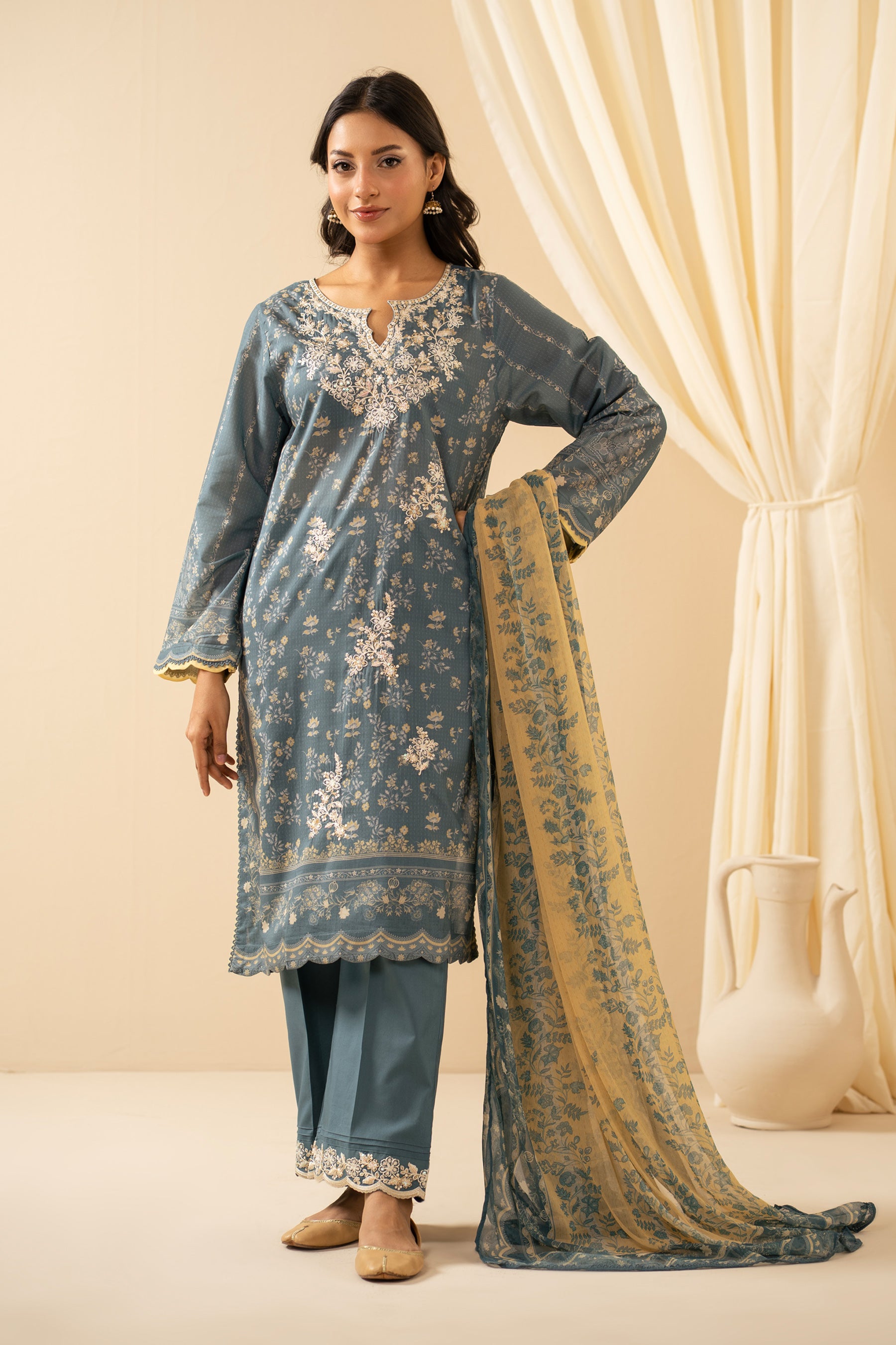 EMBROIDERED LAWN STITCHED 3 PIECE SUIT