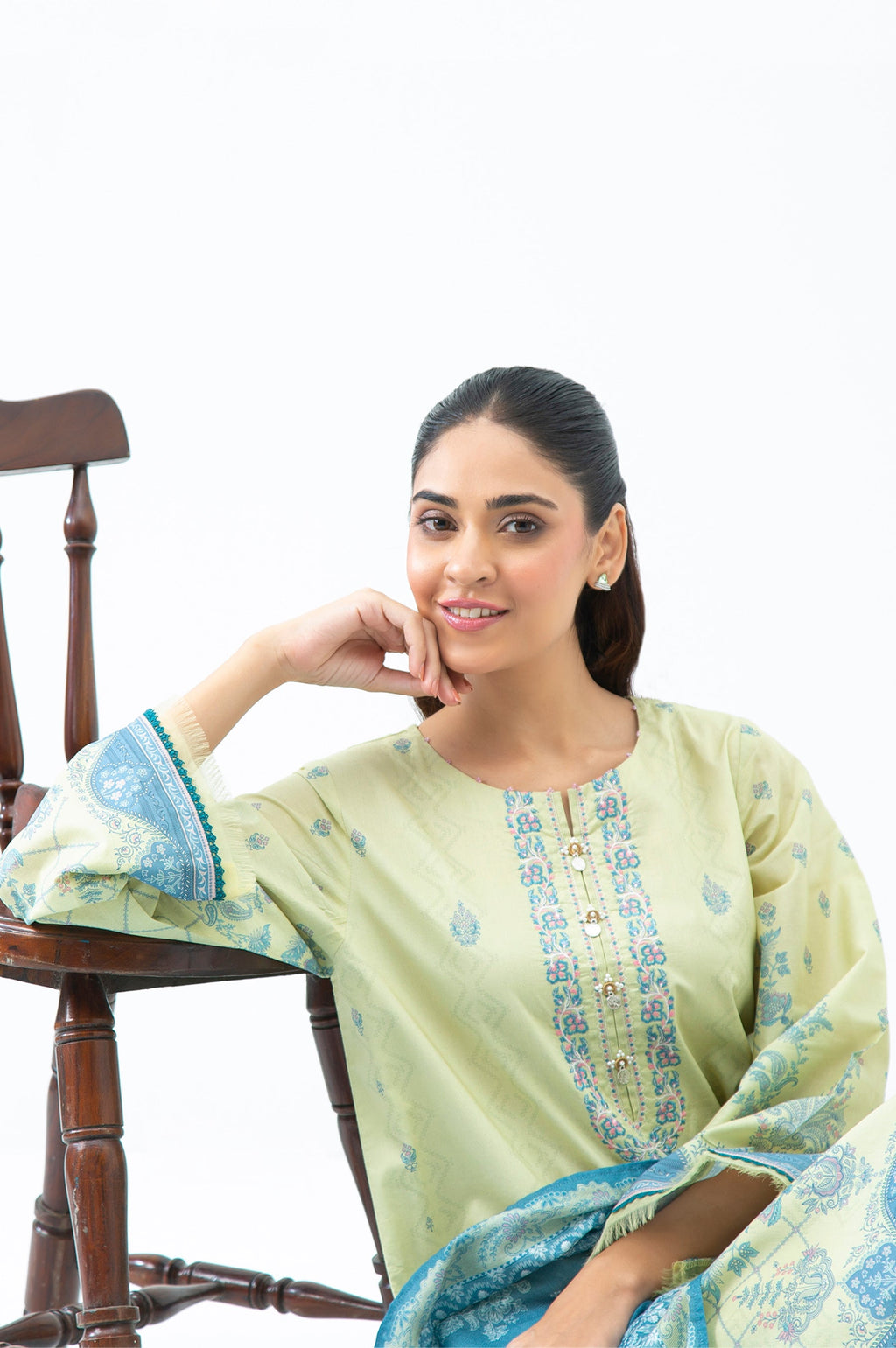 STITCHED EMBROIDERED CAMBRIC SUIT (FACTORY E-OUTLET)