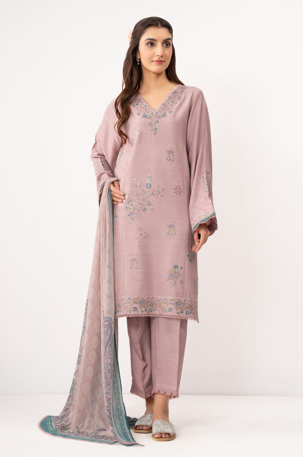 EMBROIDERED SUIT