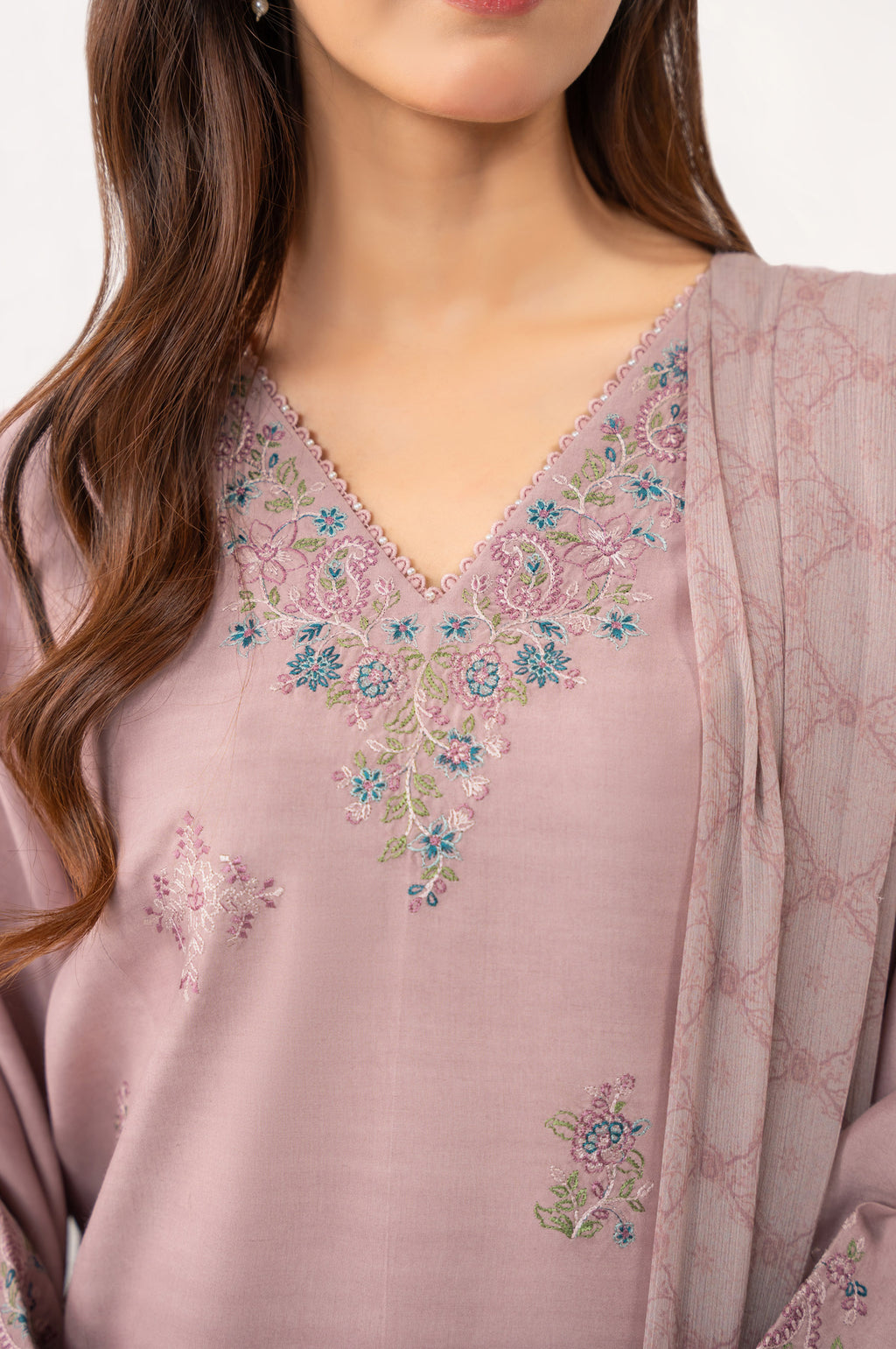 EMBROIDERED SUIT