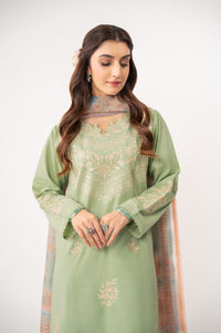 EMBROIDERED SUIT