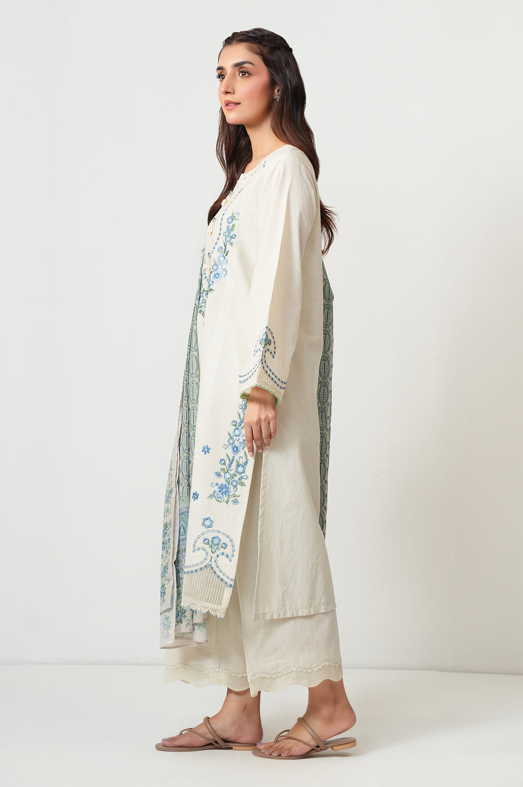EMBROIDERED SUIT