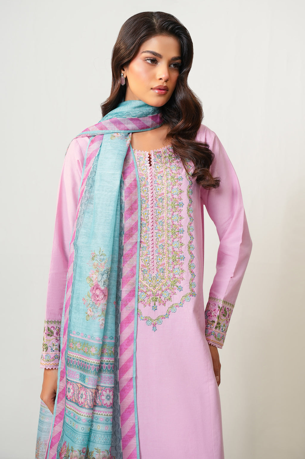 EMBROIDERED SUIT