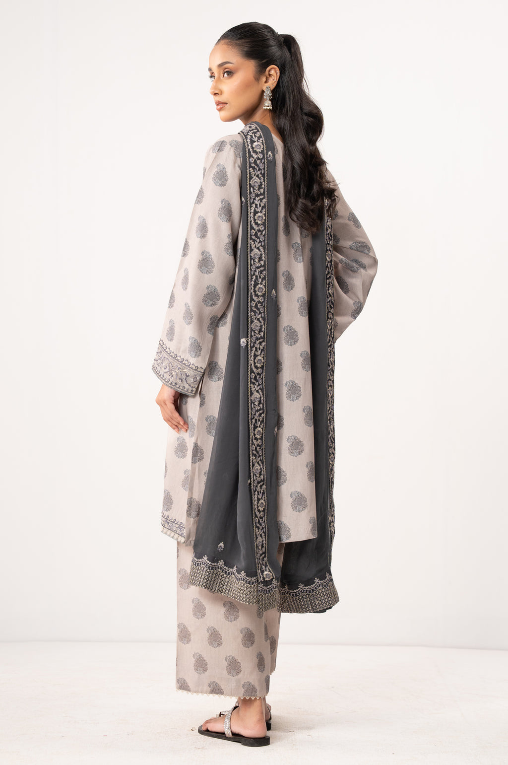 PRINTED SUIT