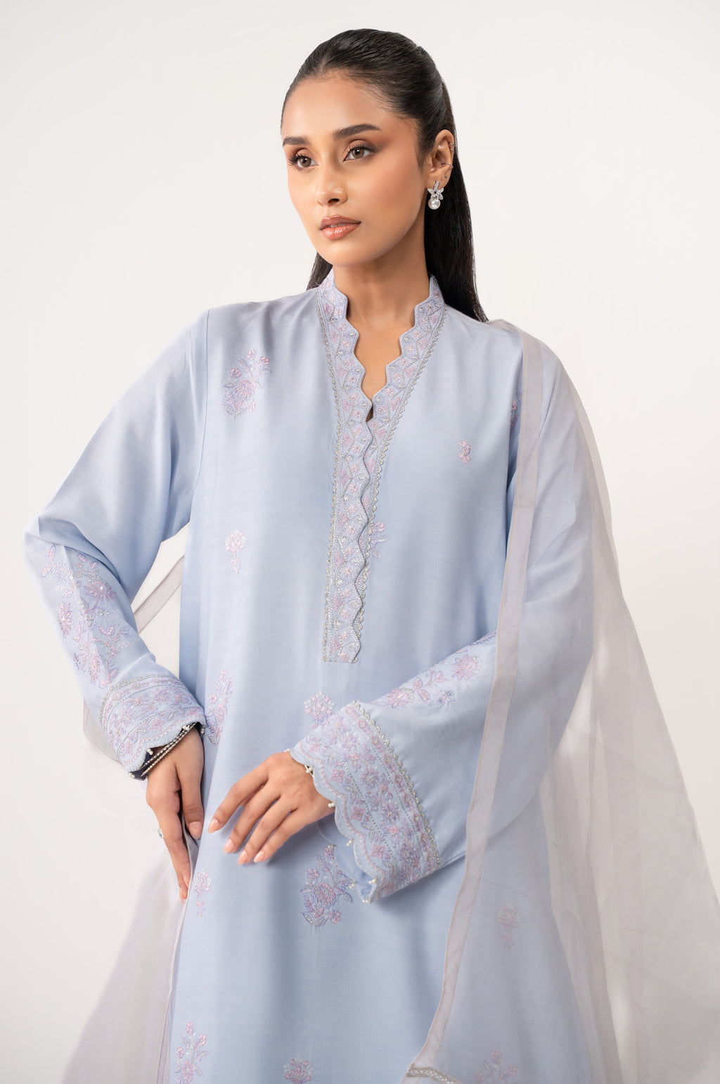 EMBROIDERED SUIT