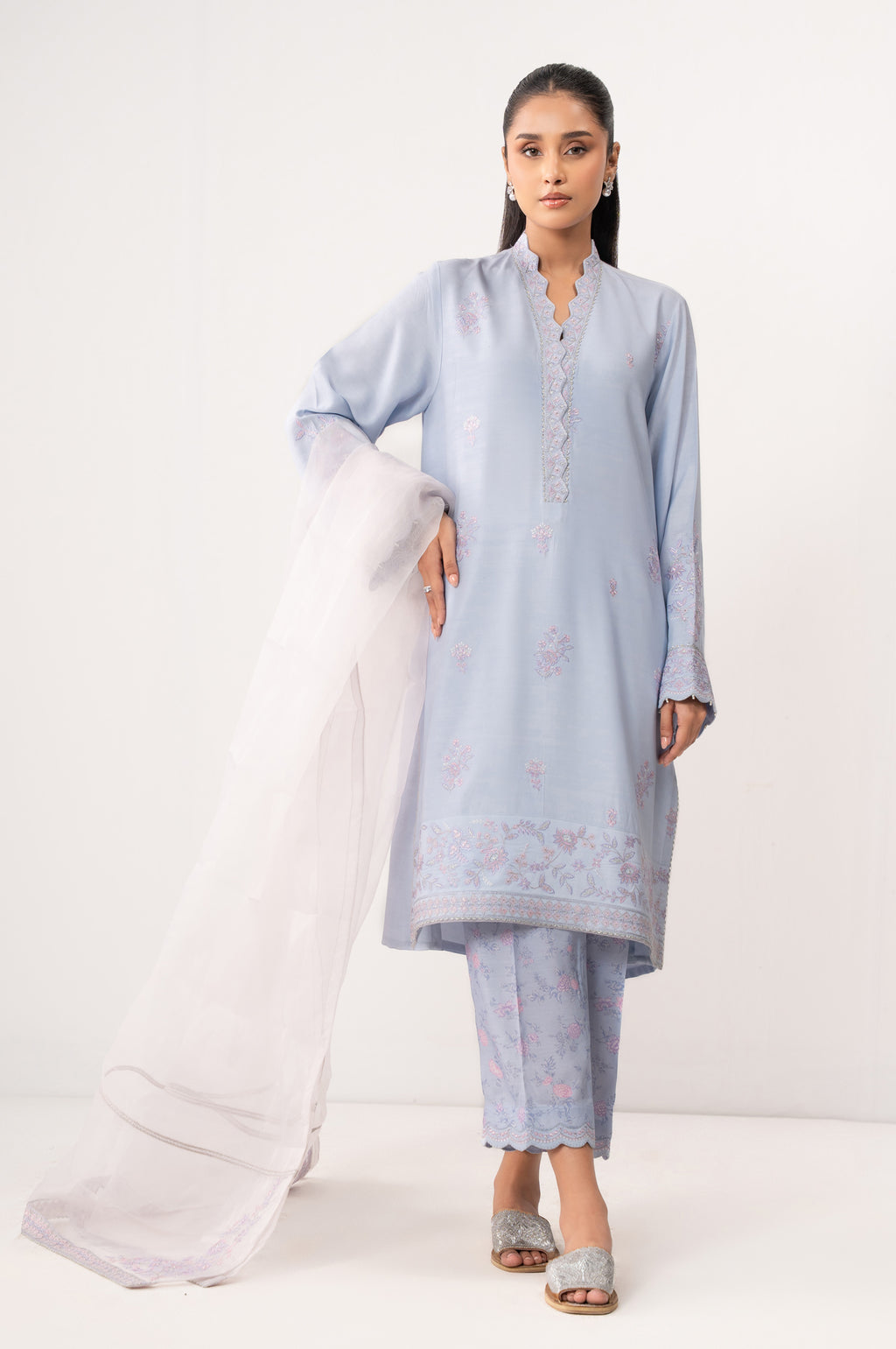 EMBROIDERED SUIT