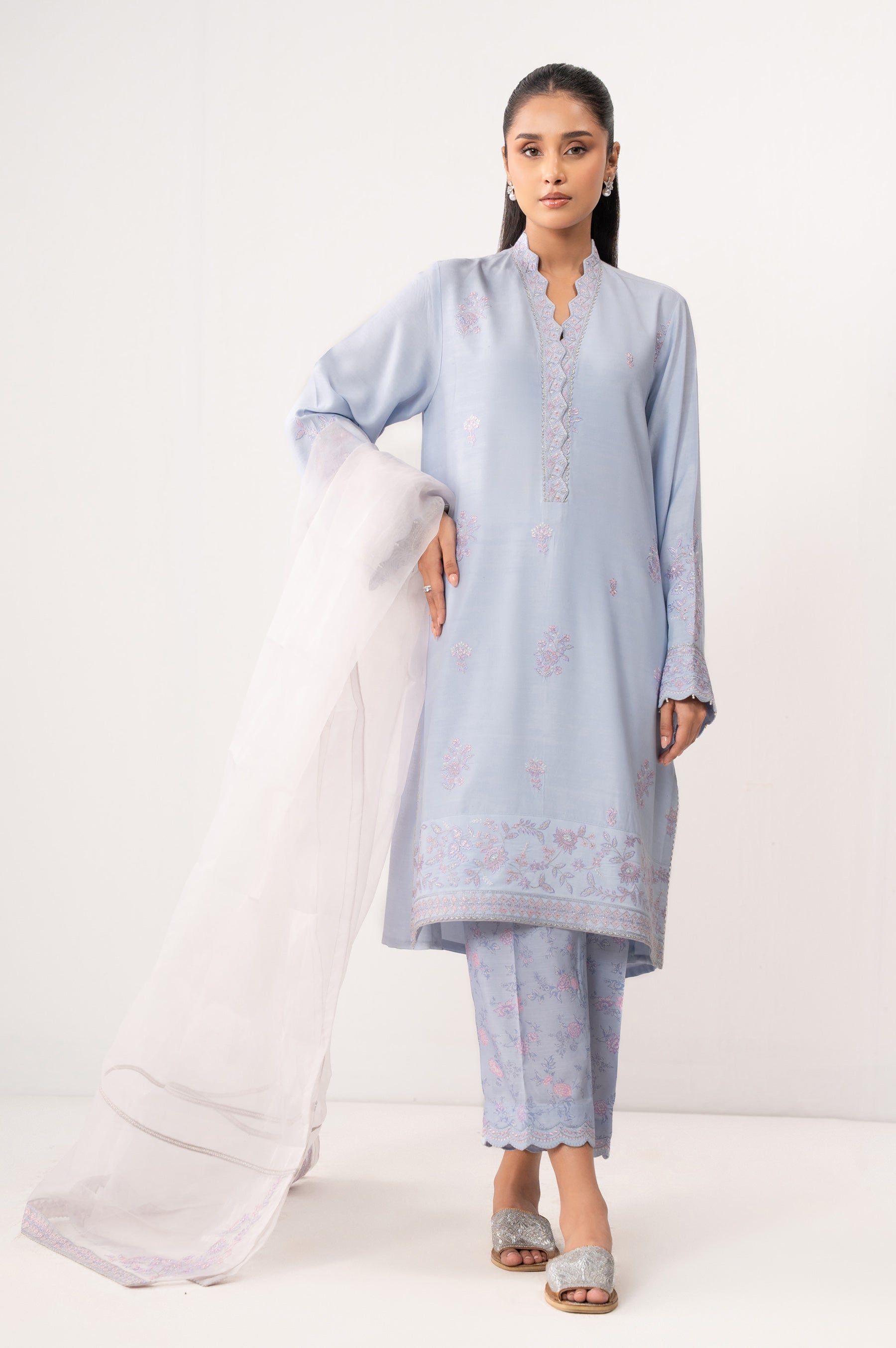 STITCHED EMBROIDERED OAK SILK SUIT (FACTORY E-OUTLET)