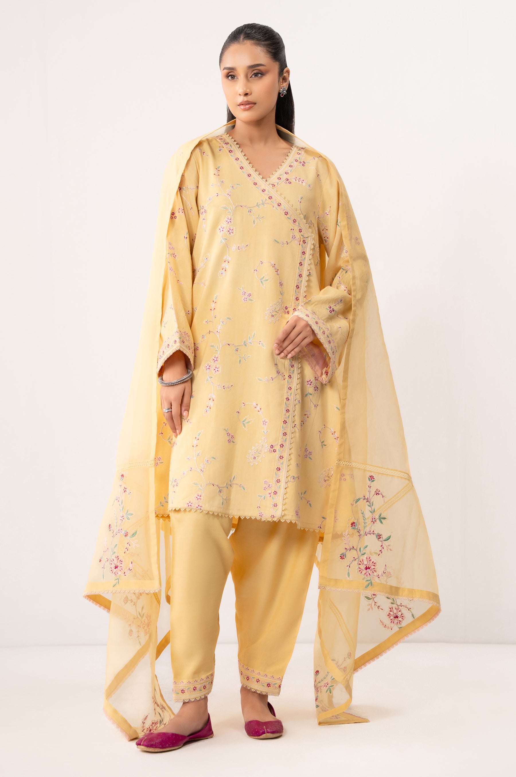 STITCHED EMBROIDERED OAK SILK SUIT