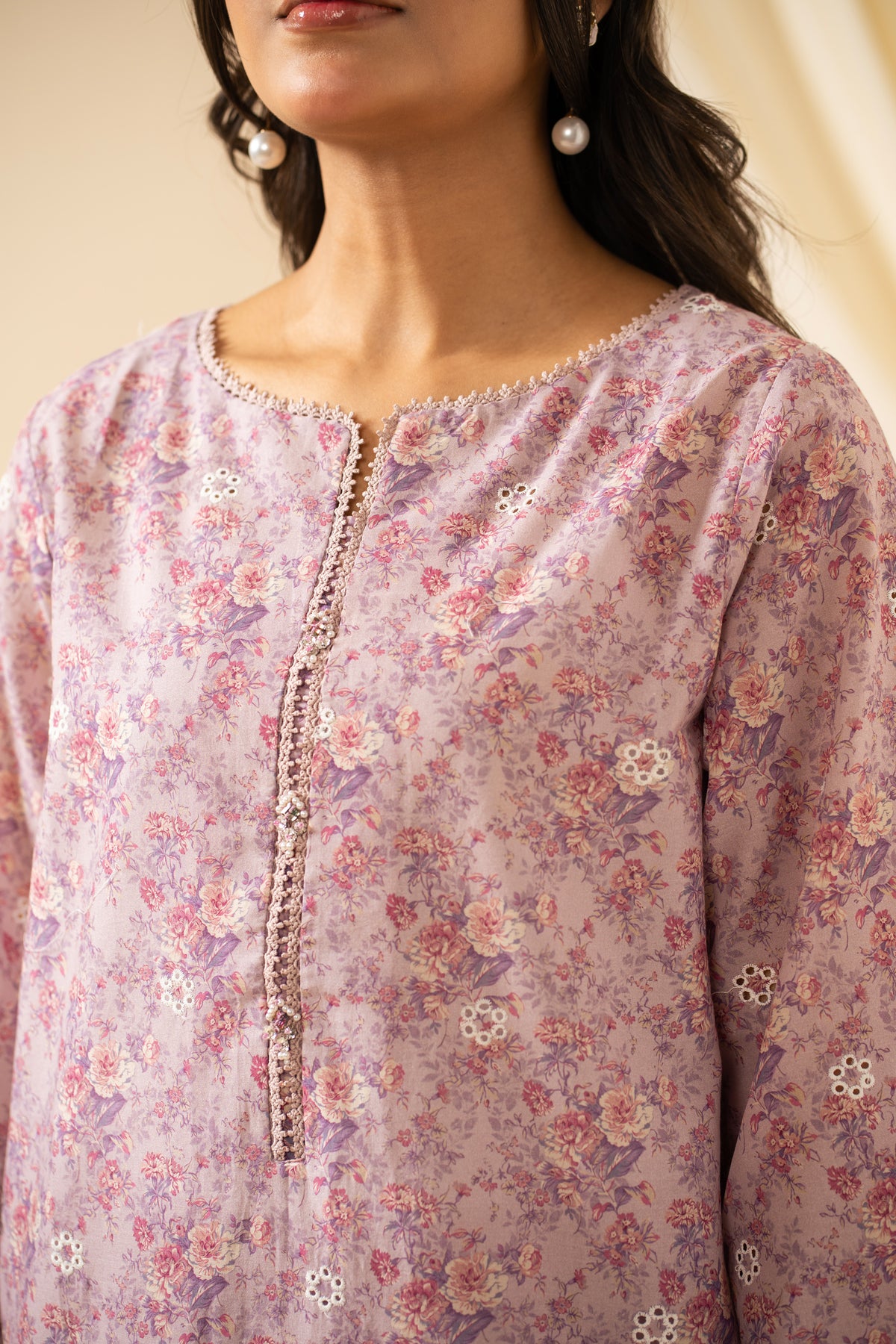 CHIKANKARI STITCHED 3 PIECE SUIT
