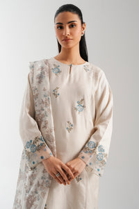 EMBROIDERED SUIT