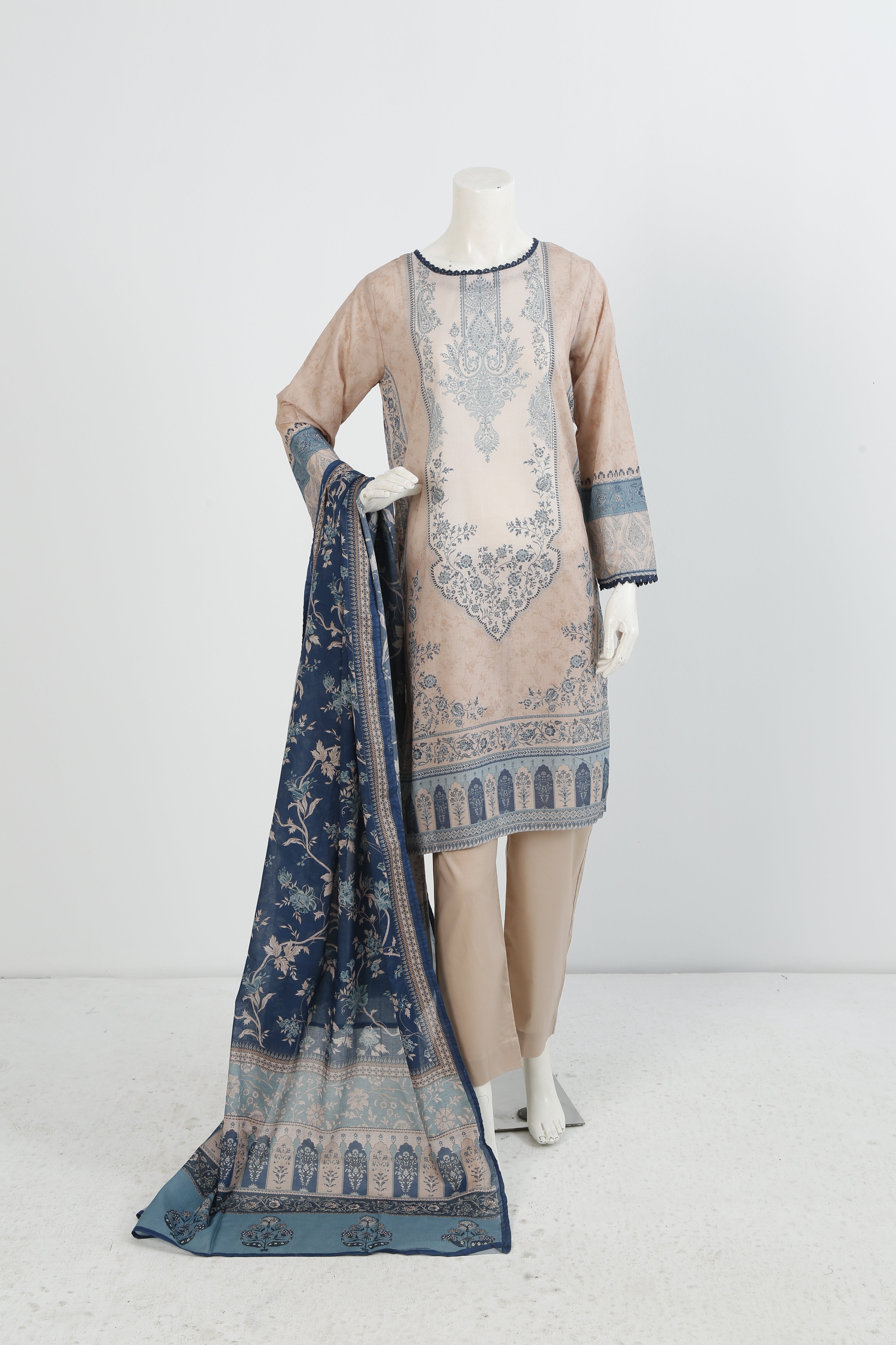 PRINTED LAWN STITCHED 3 PIECE SUIT