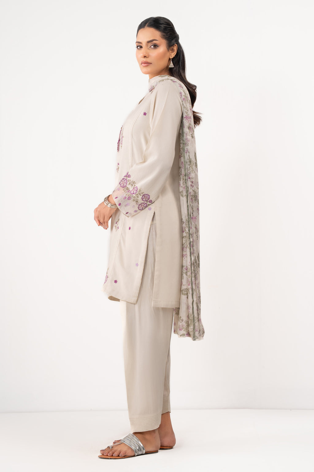 EMBROIDERED SUIT