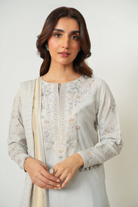 EMBROIDERED SUIT