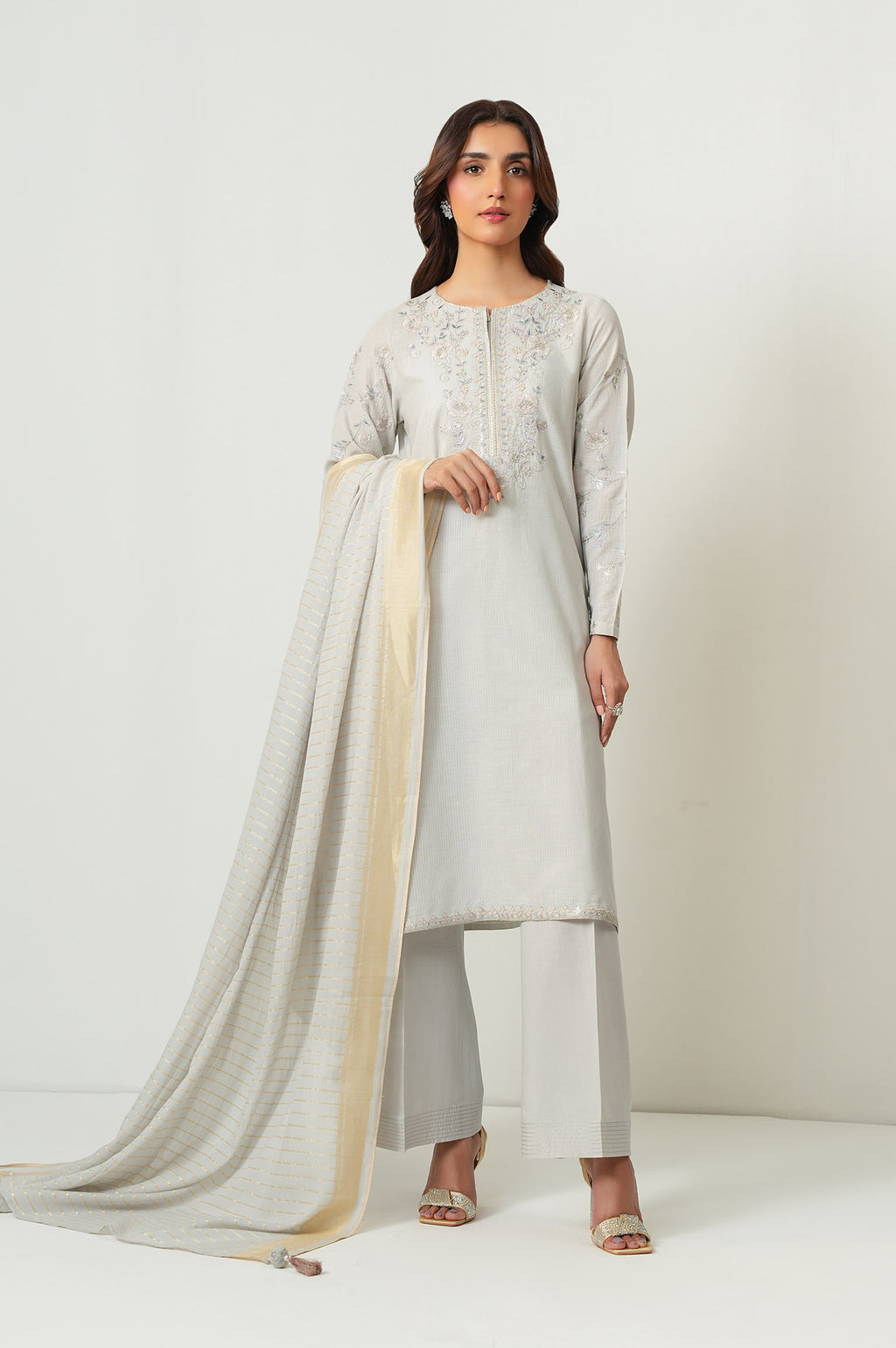EMBROIDERED SUIT