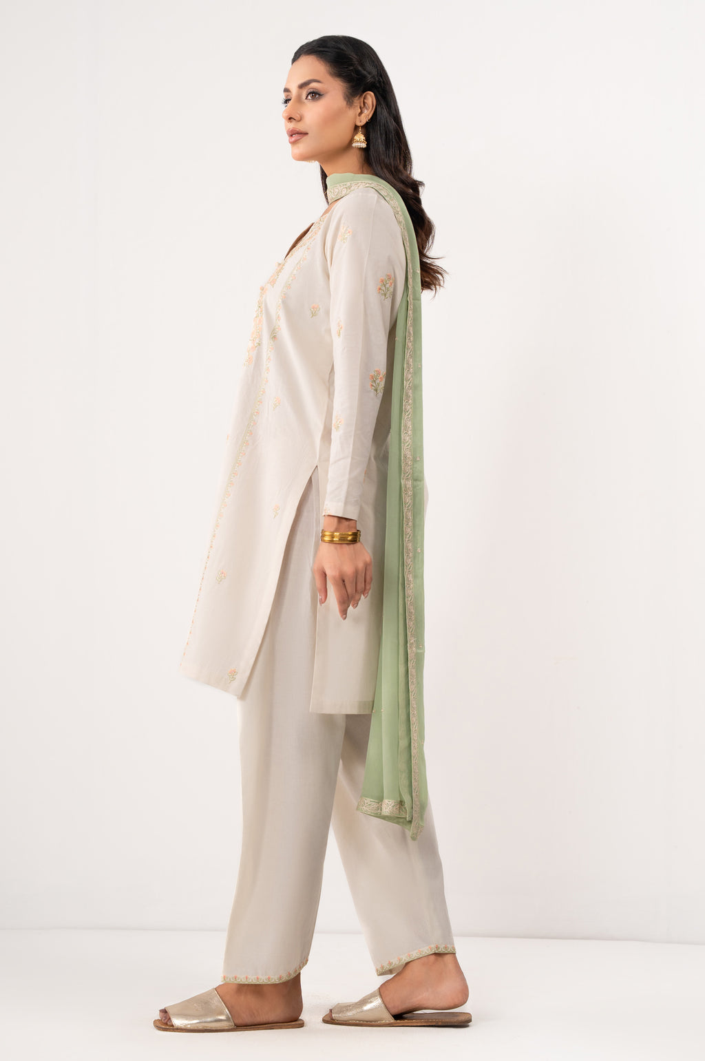 EMBROIDERED SUIT