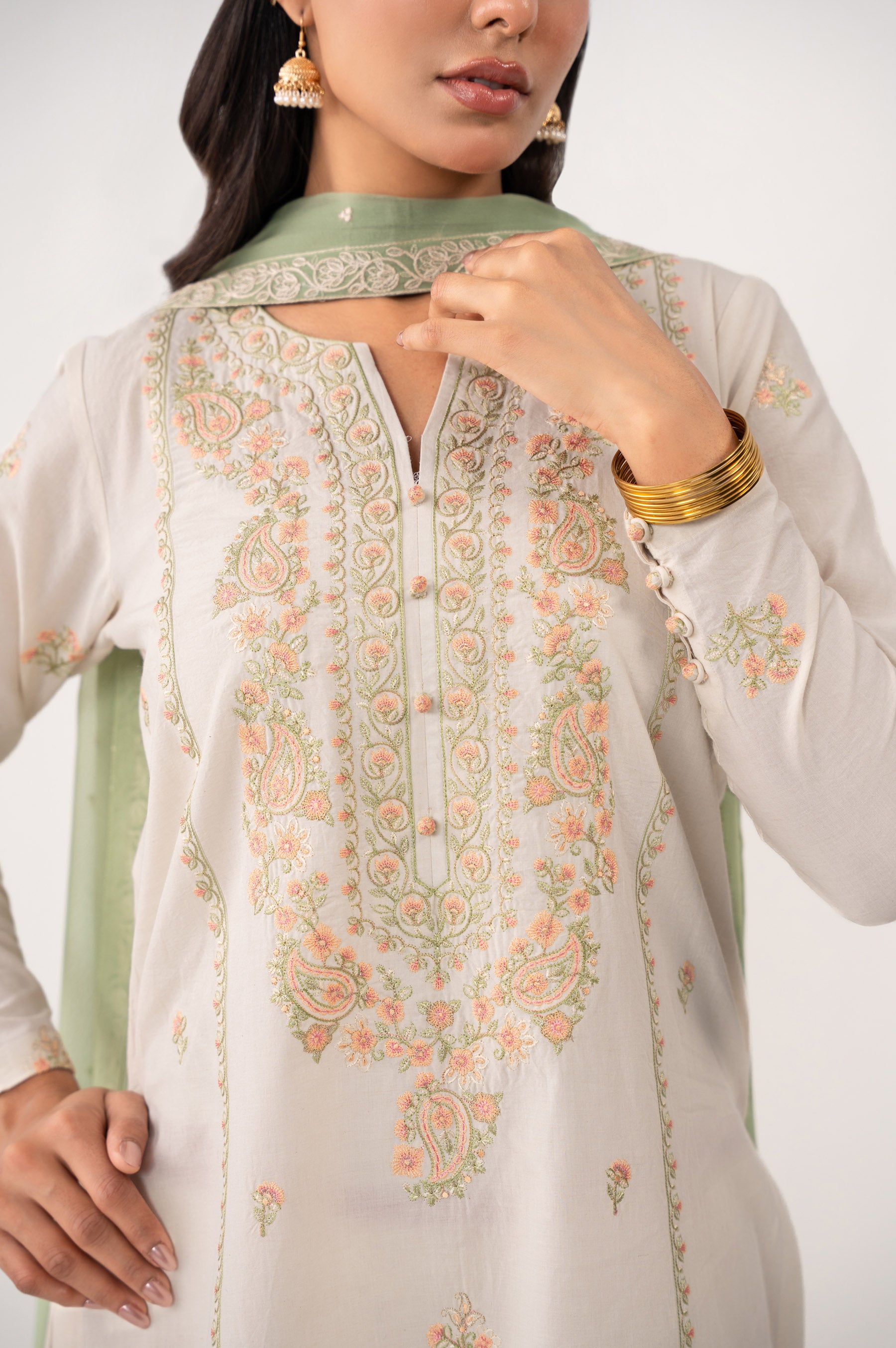 STITCHED EMBROIDERED SLUB LAWN SUIT