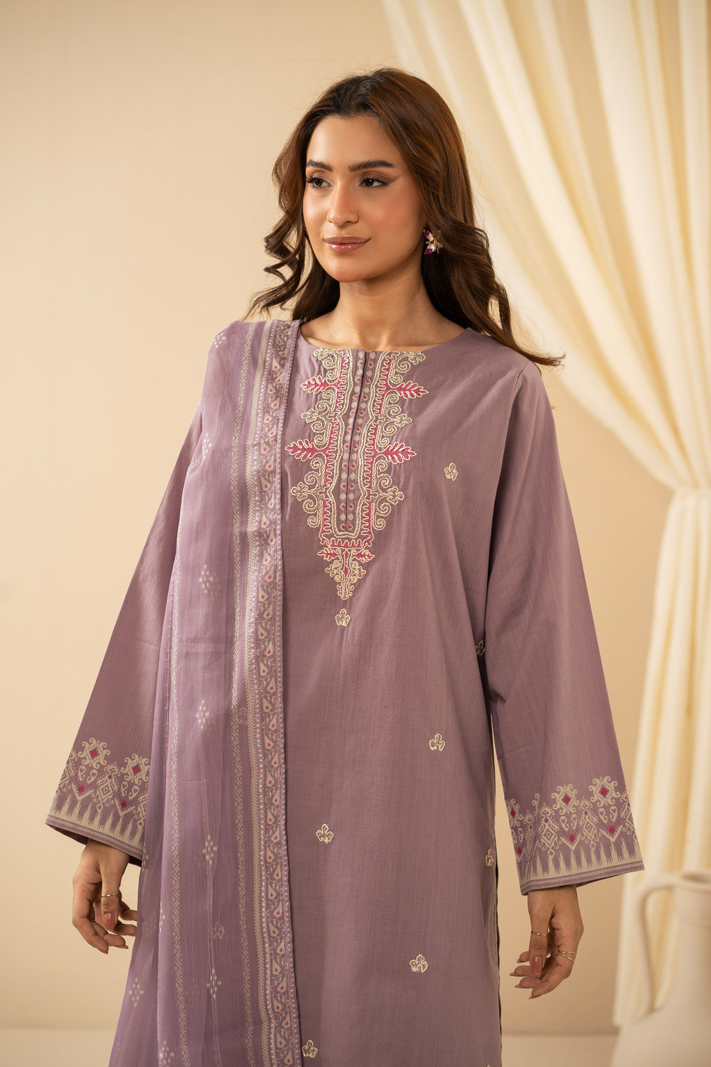 STITCHED EMBROIDERED 3-PIECE SUIT
