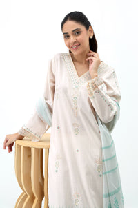 EMBROIDERED SUIT
