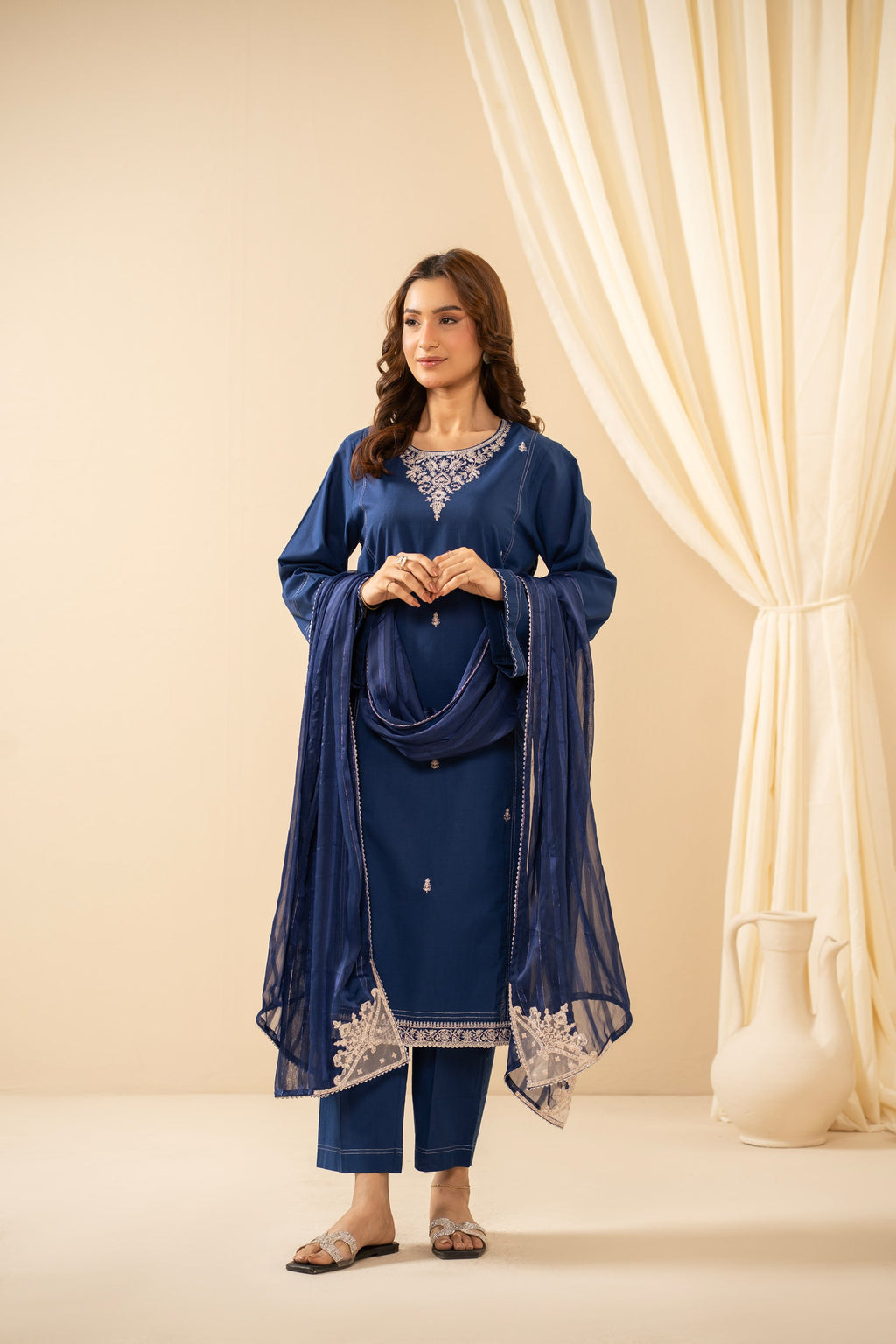 EMBROIDERED CAMBRIC STITCHED SHIRT BOTTOM