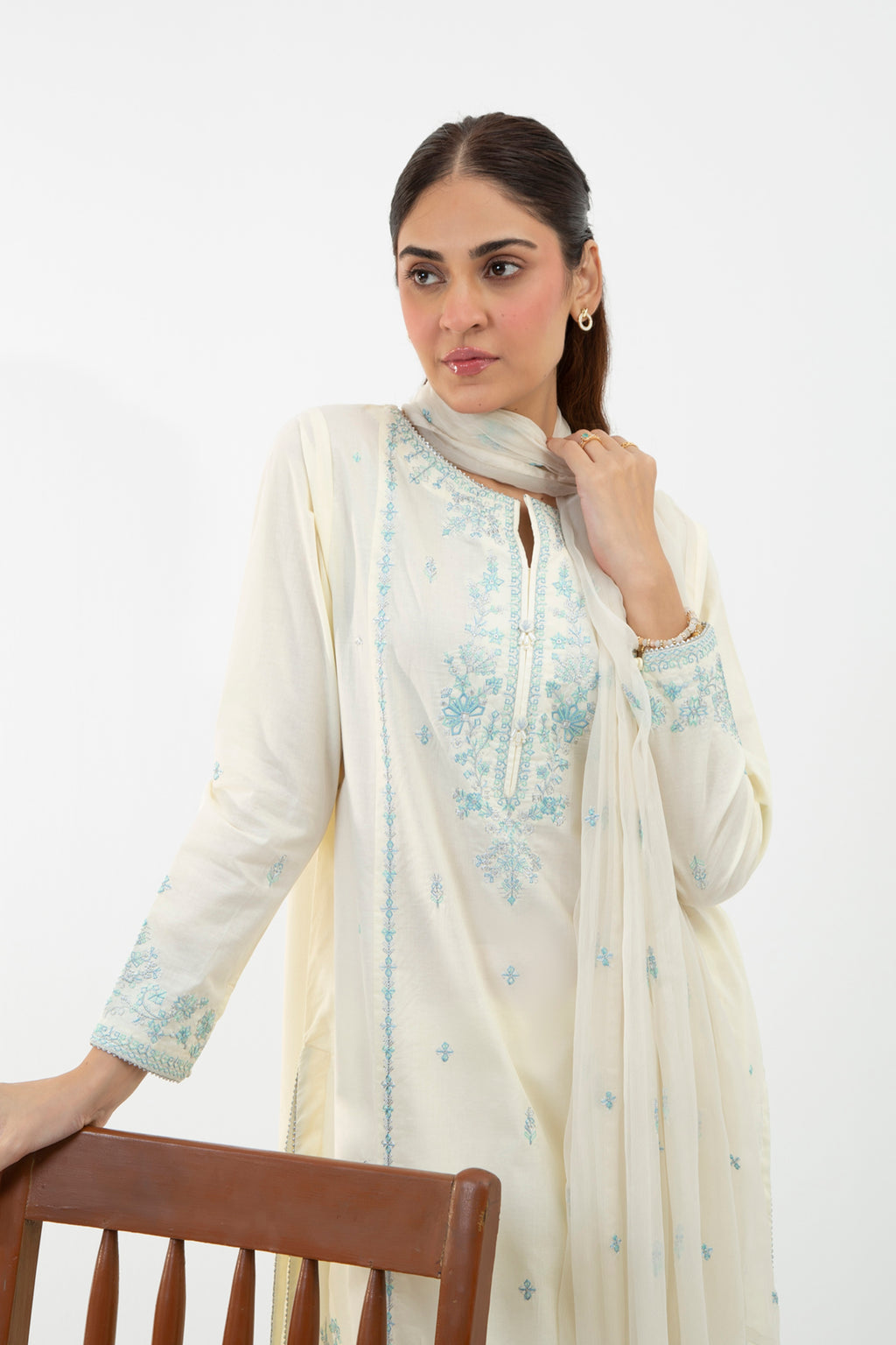 EMBROIDERED CAMBRIC STITCHED 3 PIECE SUIT