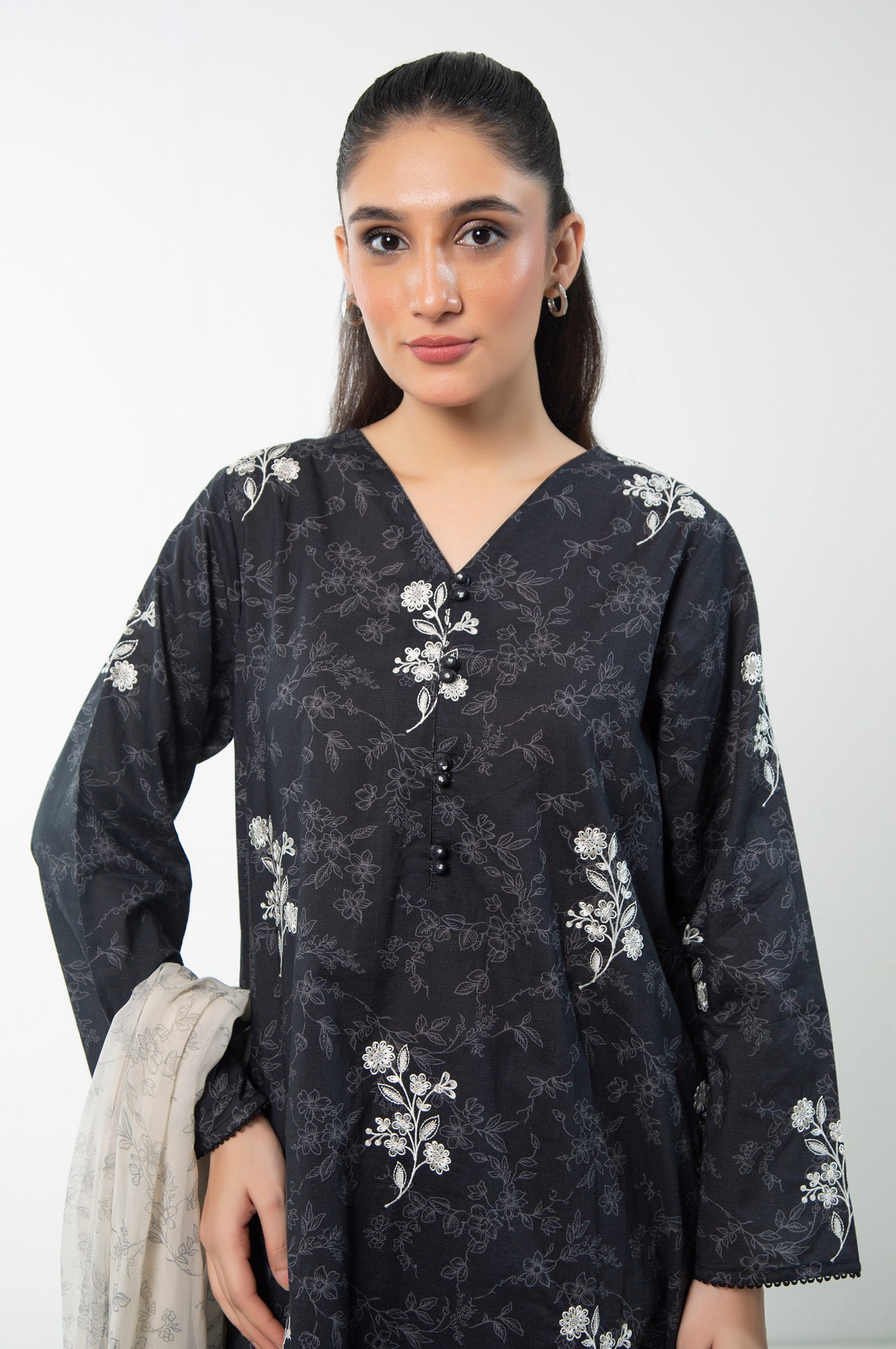 STITCHED EMBROIDERED SLUB LAWN SUIT