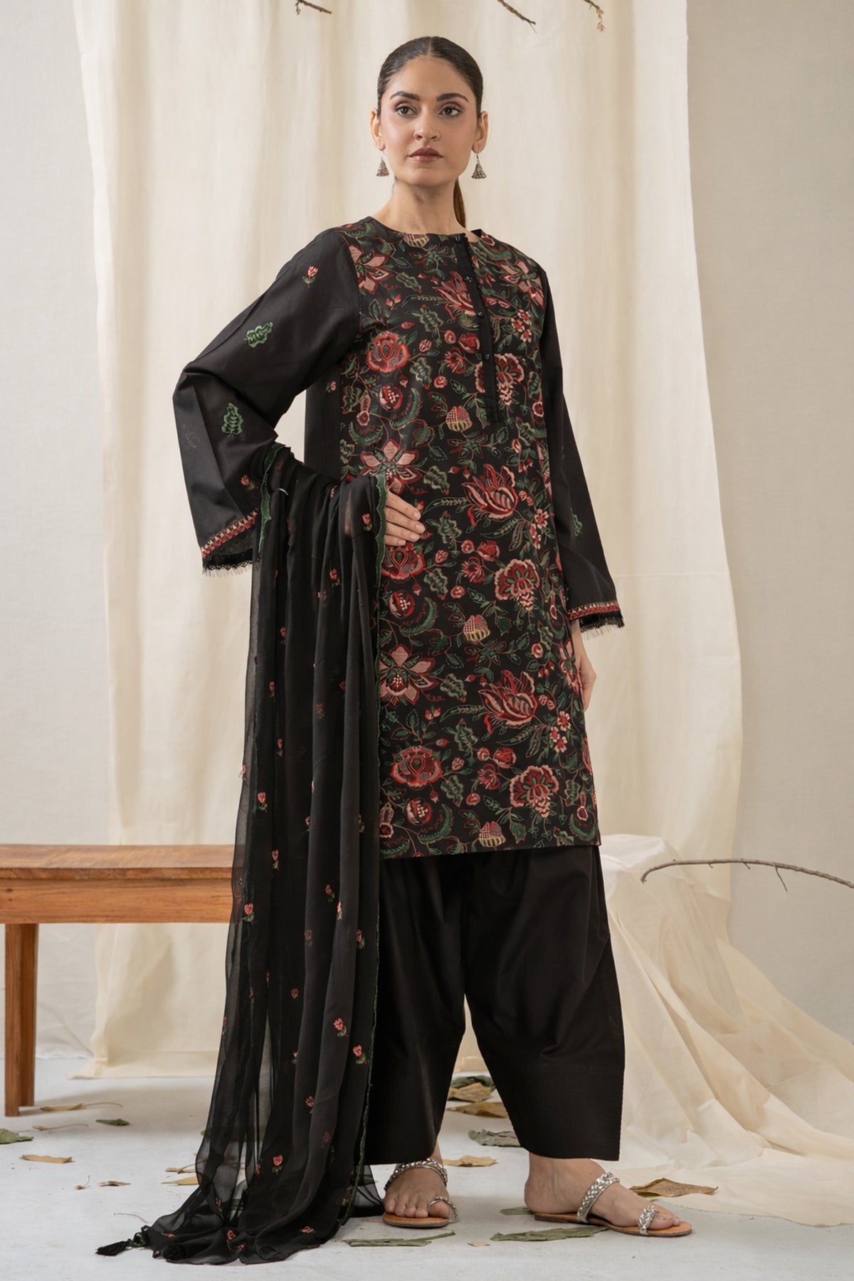 UNSTITCHED 3 PIECE SUIT