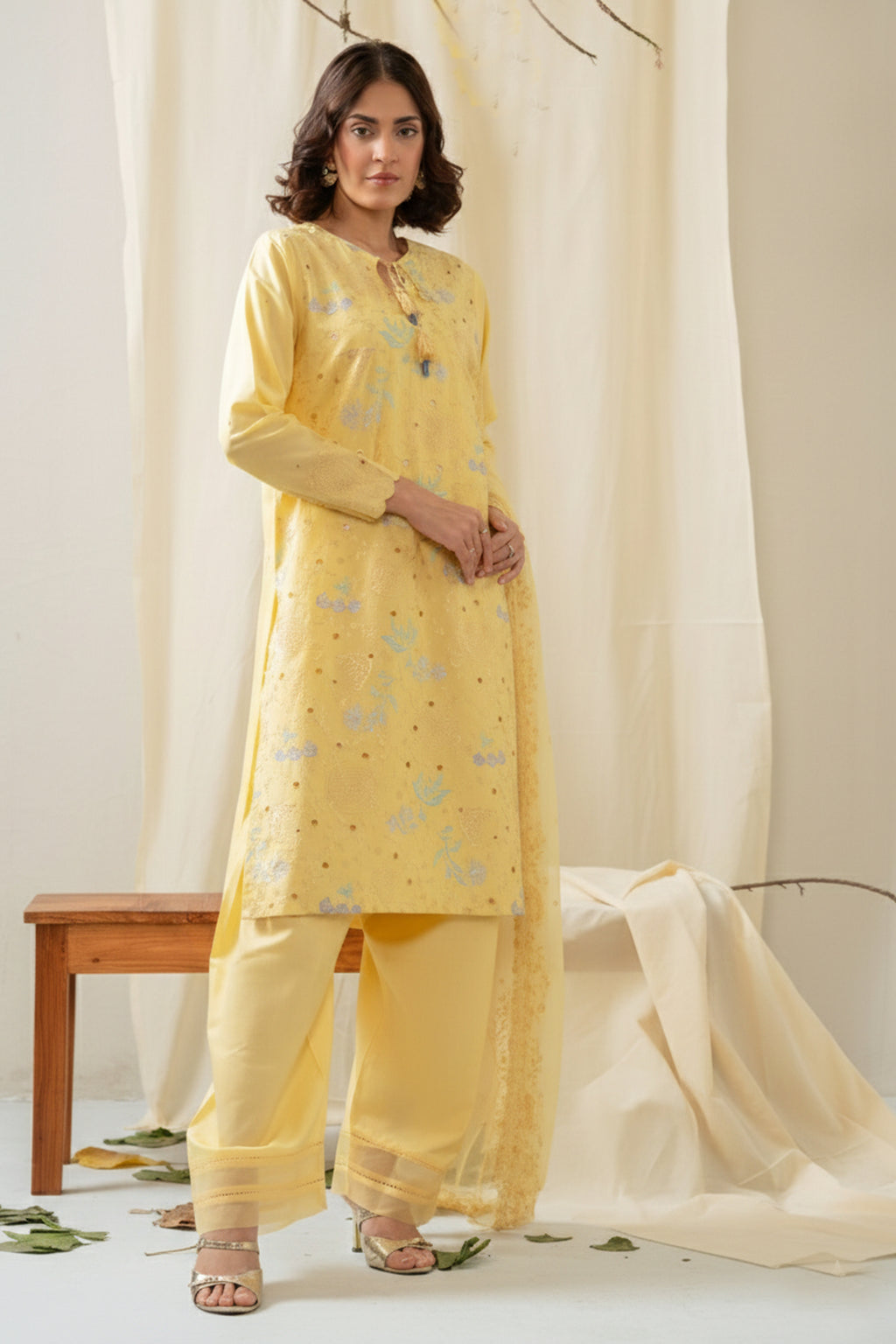 EMBROIDERED LAWN STITCHED 3 PIECE SUIT