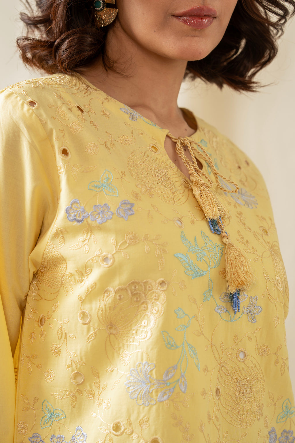 EMBROIDERED LAWN STITCHED 3 PIECE SUIT