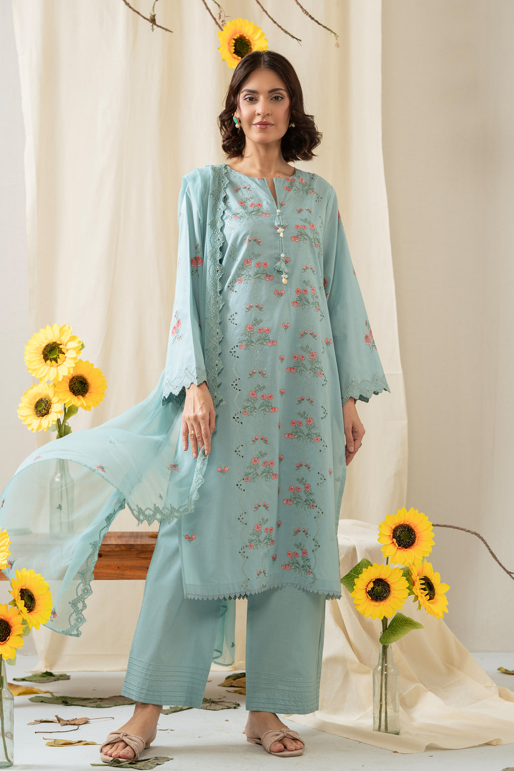 EMBROIDERED LAWN STITCHED 3 PIECE SUIT
