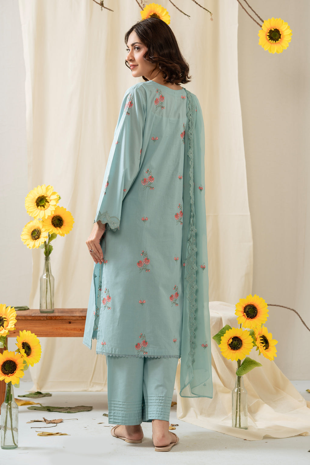 EMBROIDERED LAWN STITCHED 3 PIECE SUIT