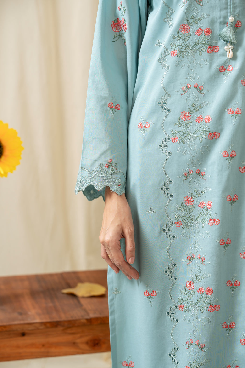 EMBROIDERED LAWN STITCHED 3 PIECE SUIT