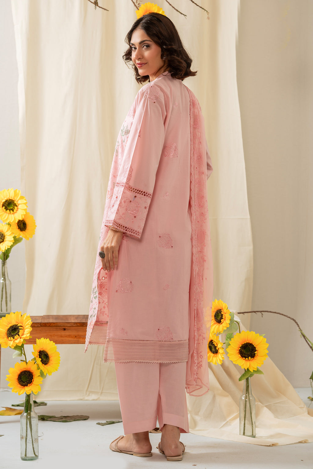 EMBROIDERED LAWN STITCHED 3 PIECE SUIT