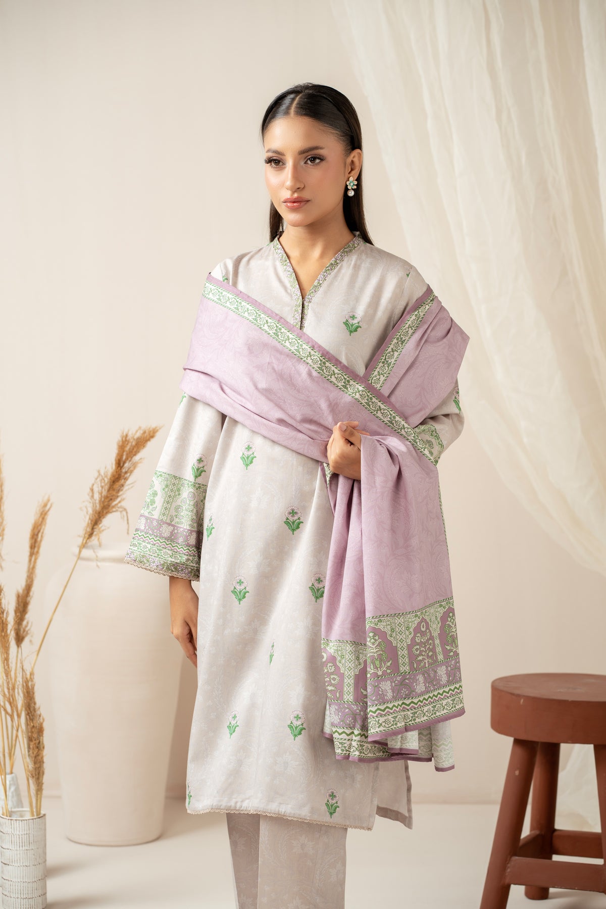 EMBROIDERED COTTEL STITCHED 3 PIECE SUIT
