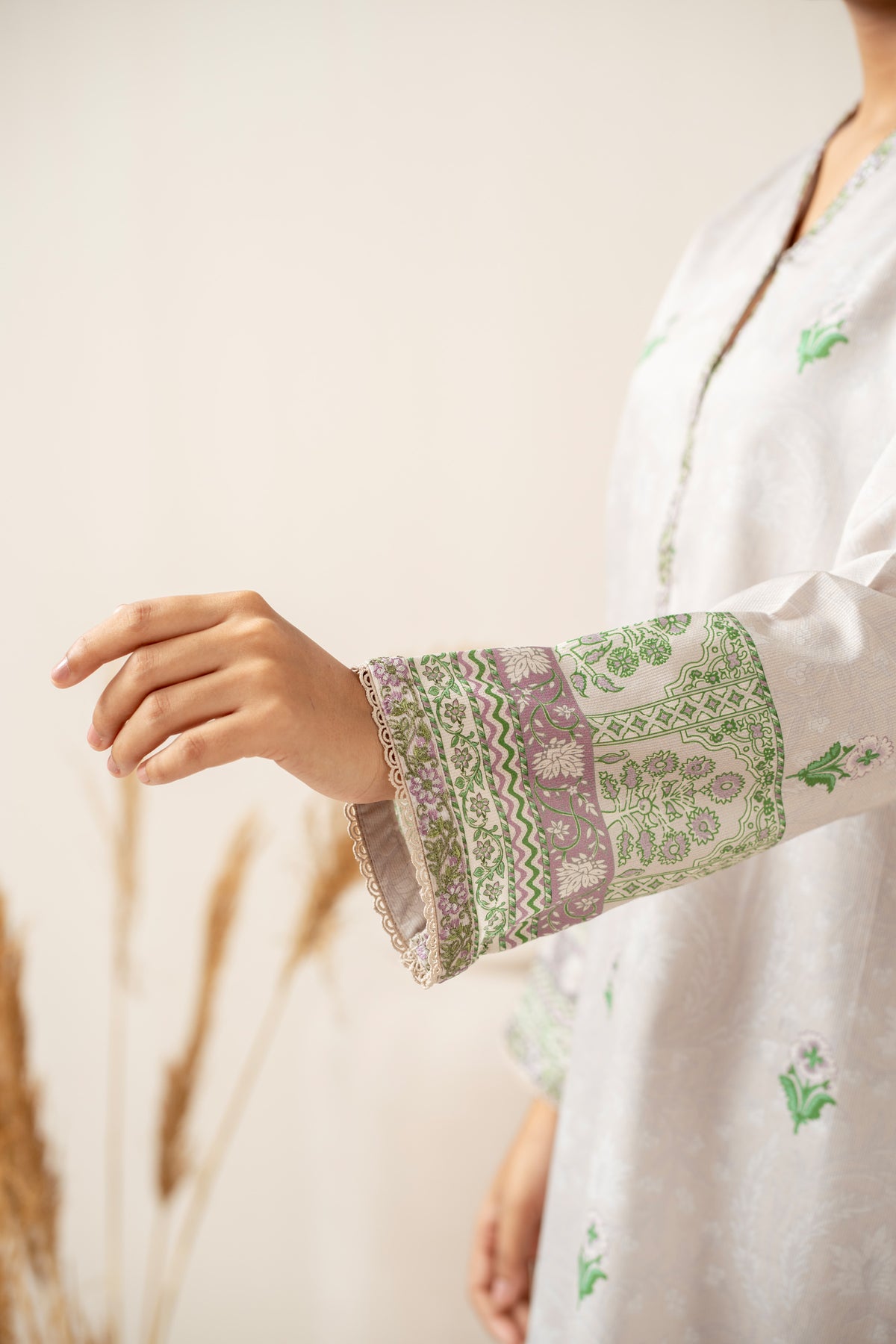 EMBROIDERED COTTEL STITCHED 3 PIECE SUIT