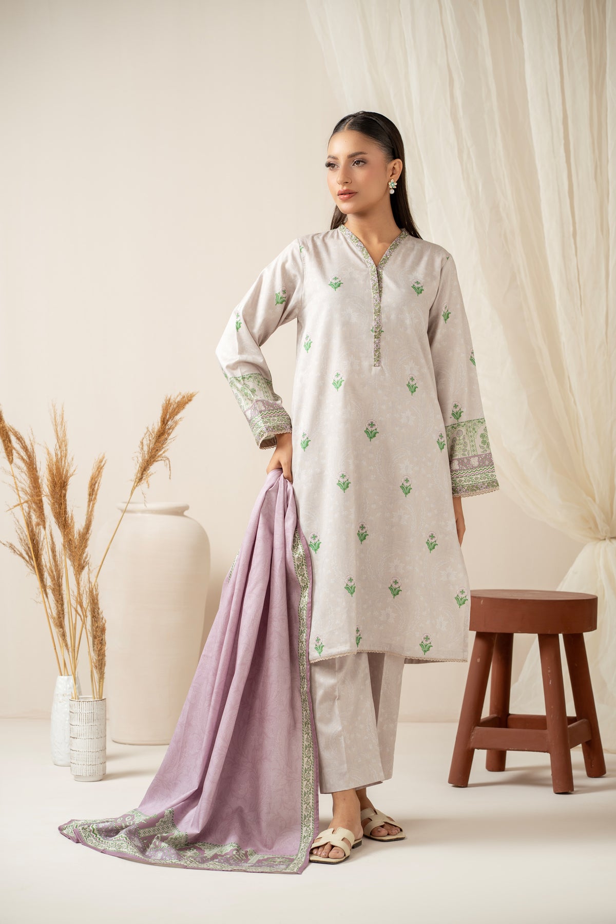 EMBROIDERED COTTEL STITCHED 3 PIECE SUIT