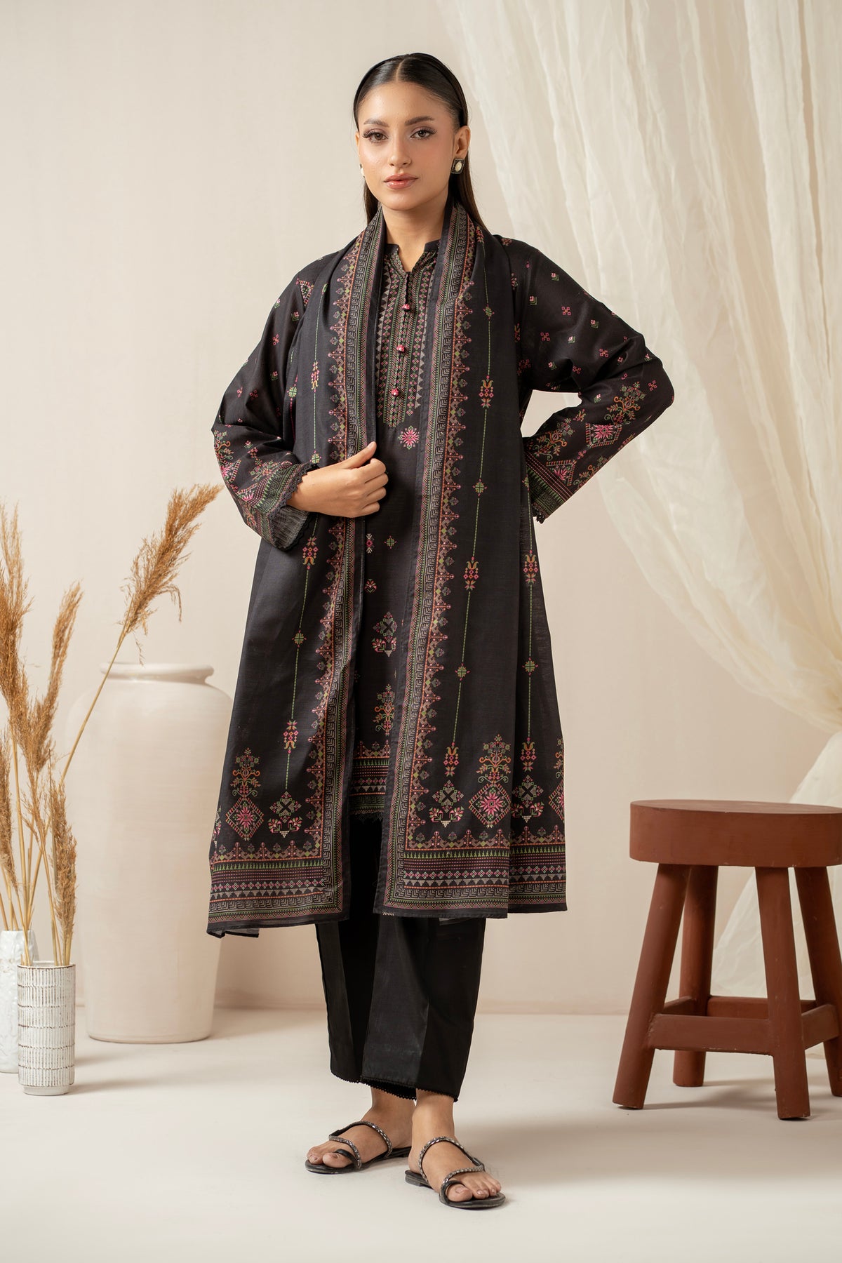 KHADDAR STITCHED 3 PIECE SUIT