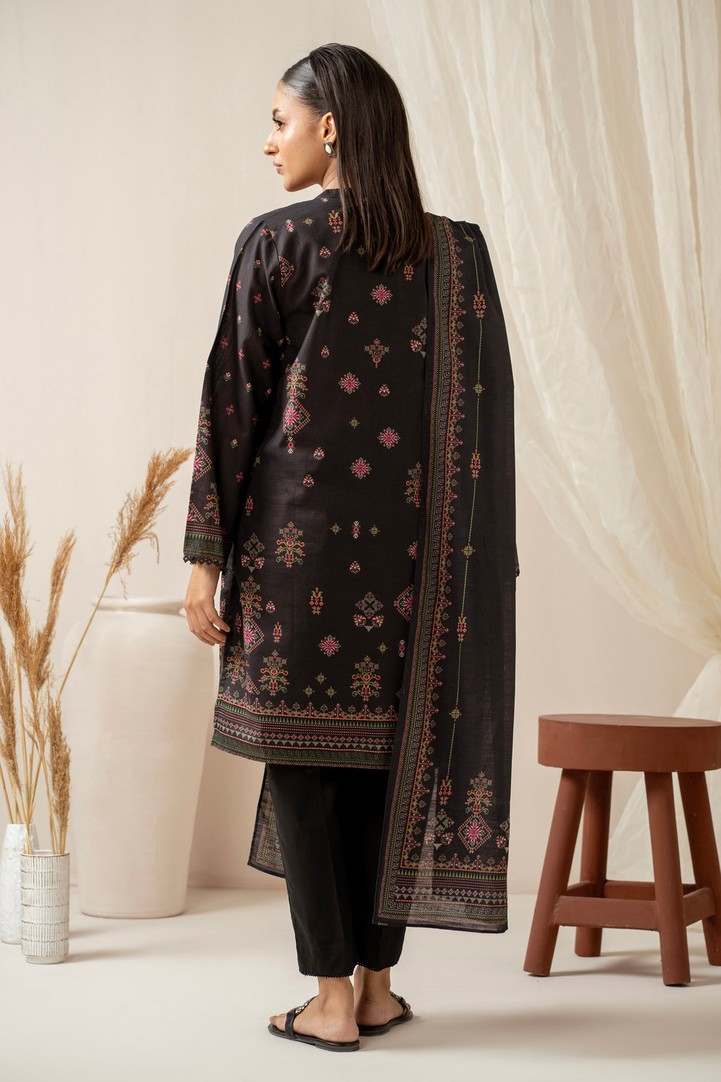 STITCHED PRINTED SUIT