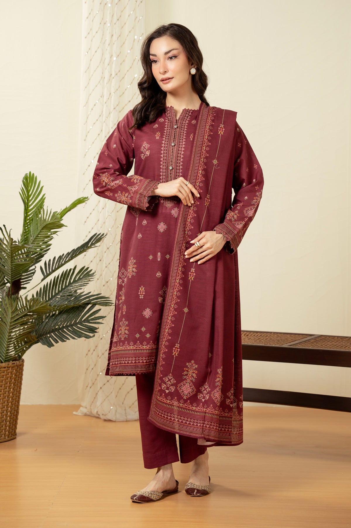 KHADDAR STITCHED 3 PIECE SUIT