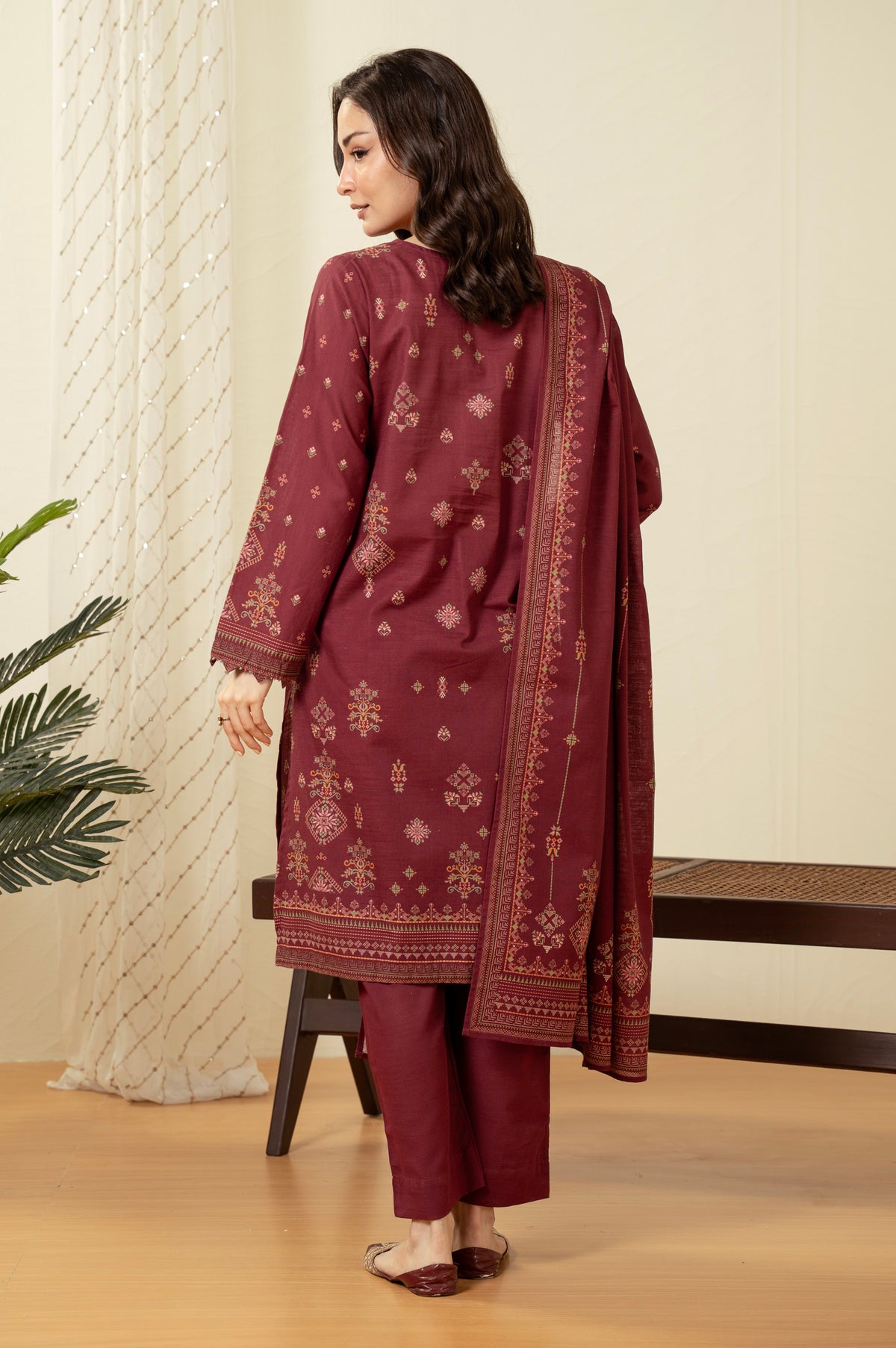 KHADDAR STITCHED 3 PIECE SUIT