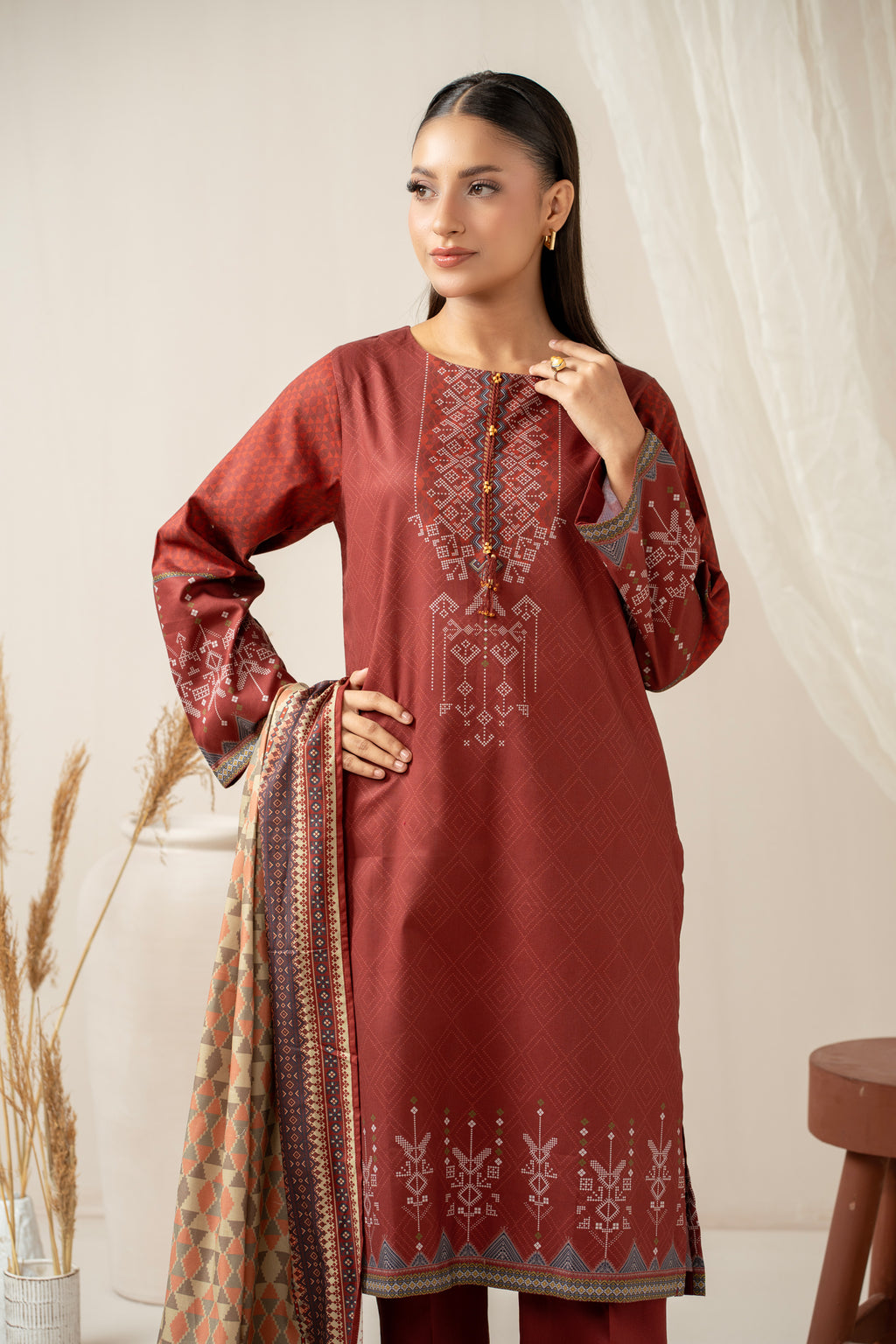 STITCHED EMBROIDERED SUIT